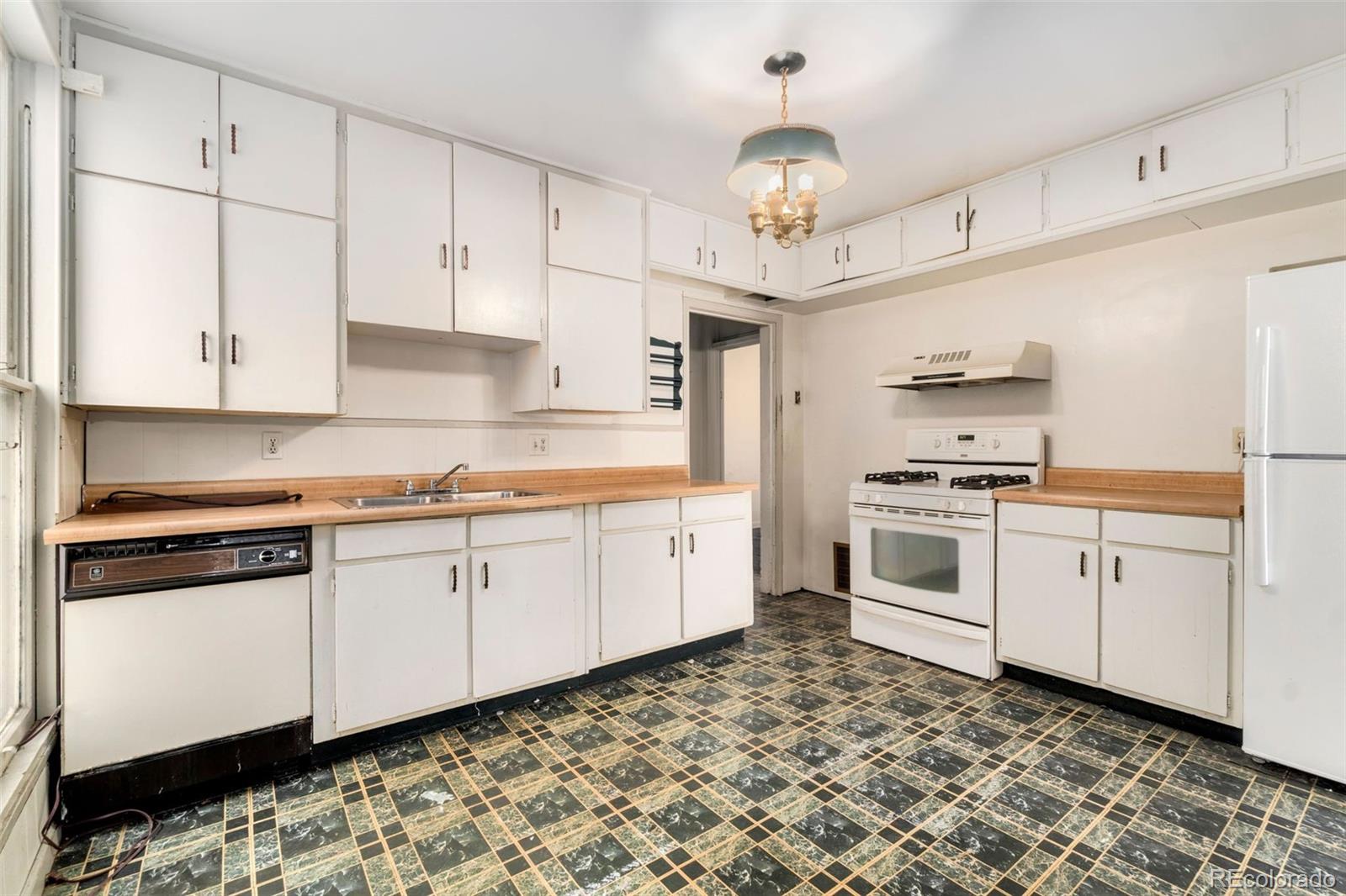 MLS Image #11 for 2521  champa street,denver, Colorado