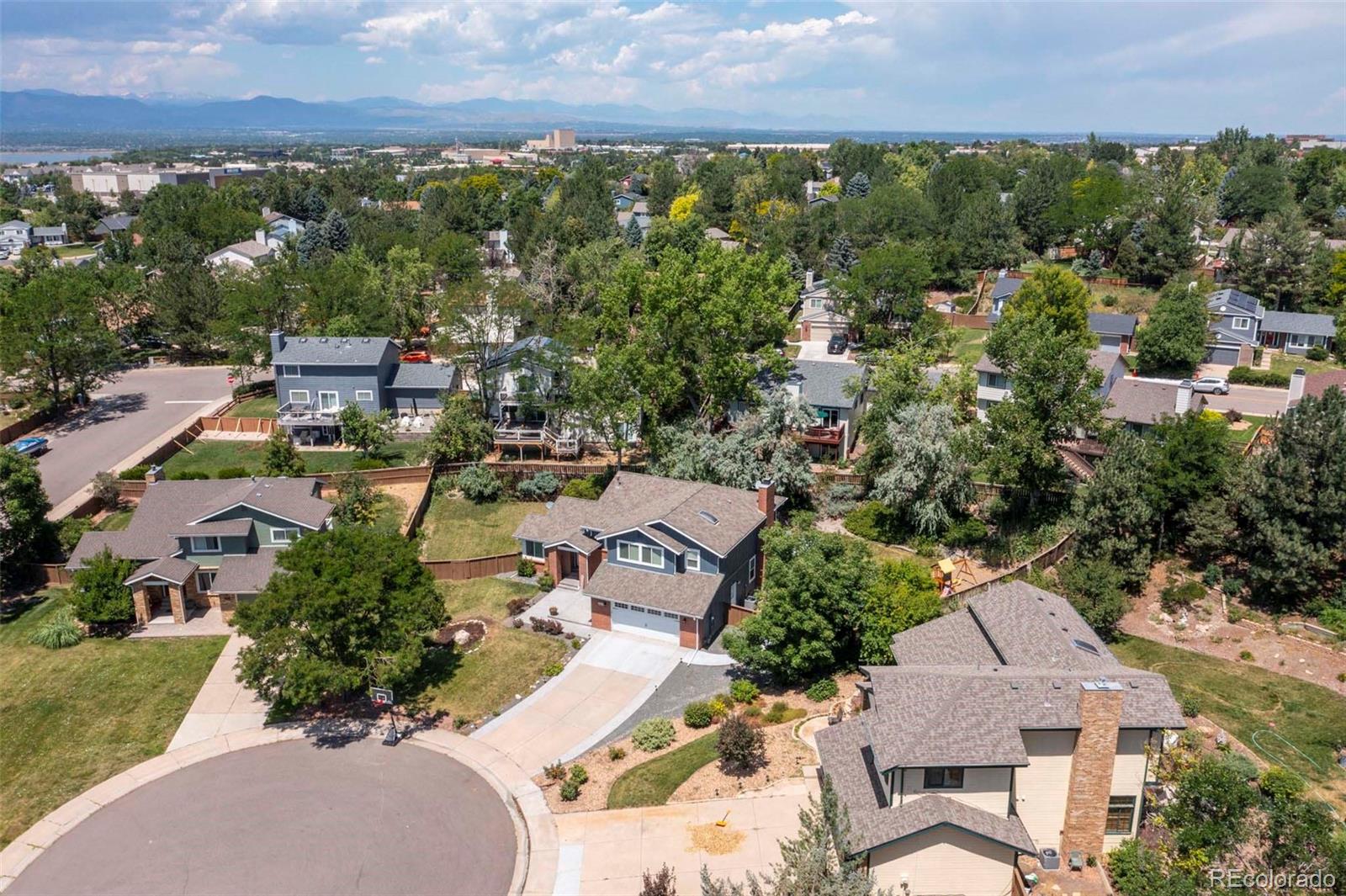 MLS Image #2 for 225  old stone circle,highlands ranch, Colorado