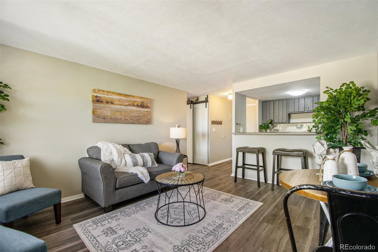 MLS Image #7 for 1008 n corona street 508,denver, Colorado