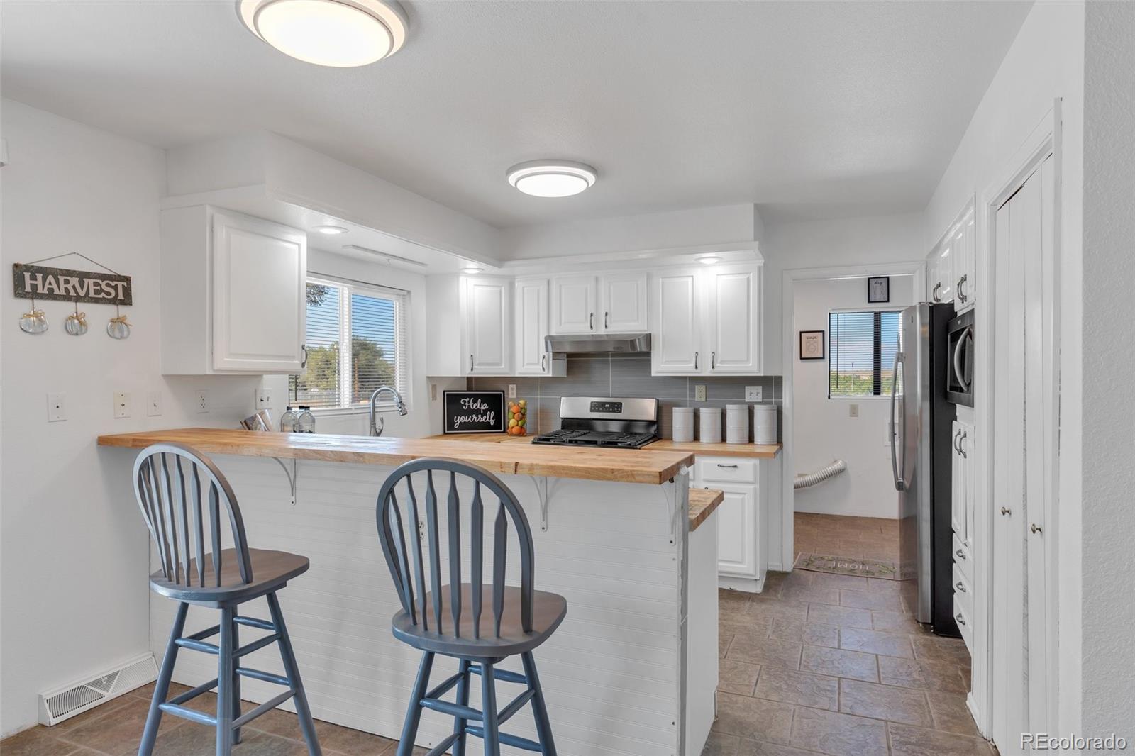 MLS Image #9 for 328  avondale street,avondale, Colorado