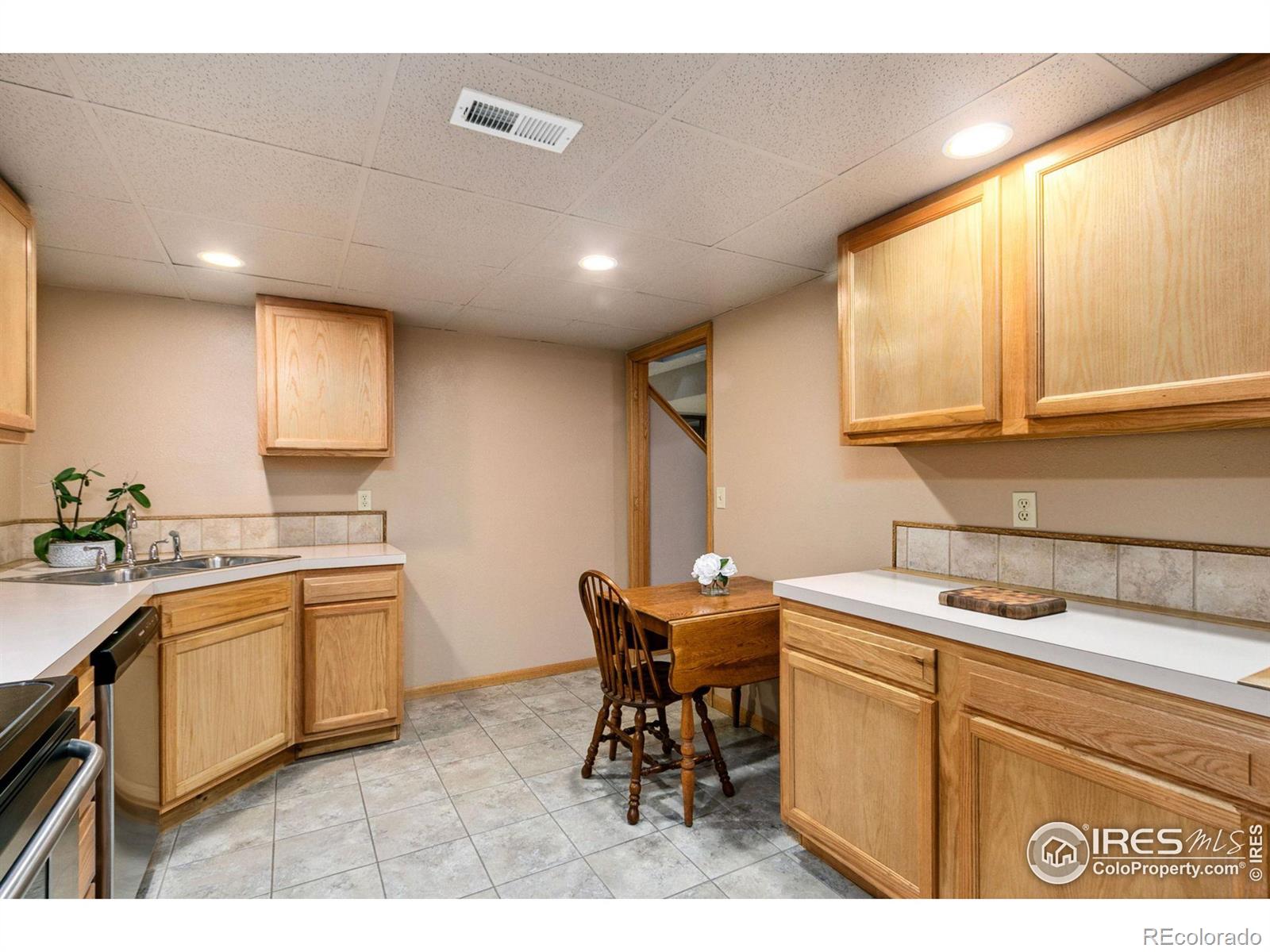 MLS Image #26 for 1932  hyde drive,loveland, Colorado