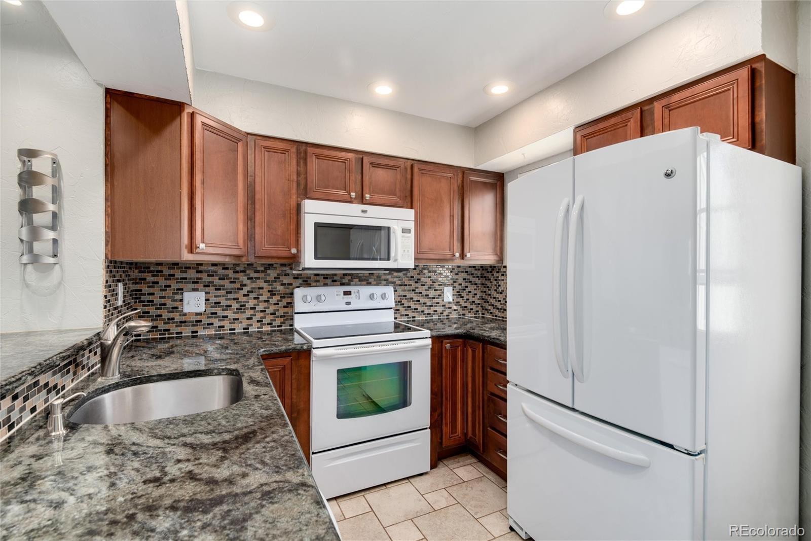 MLS Image #10 for 6788 s holland way,littleton, Colorado