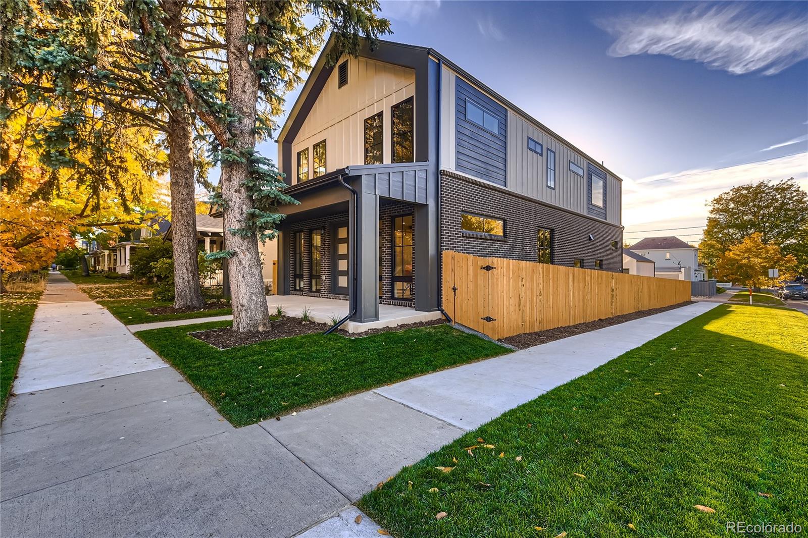 MLS Image #2 for 1503 s emerson street,denver, Colorado