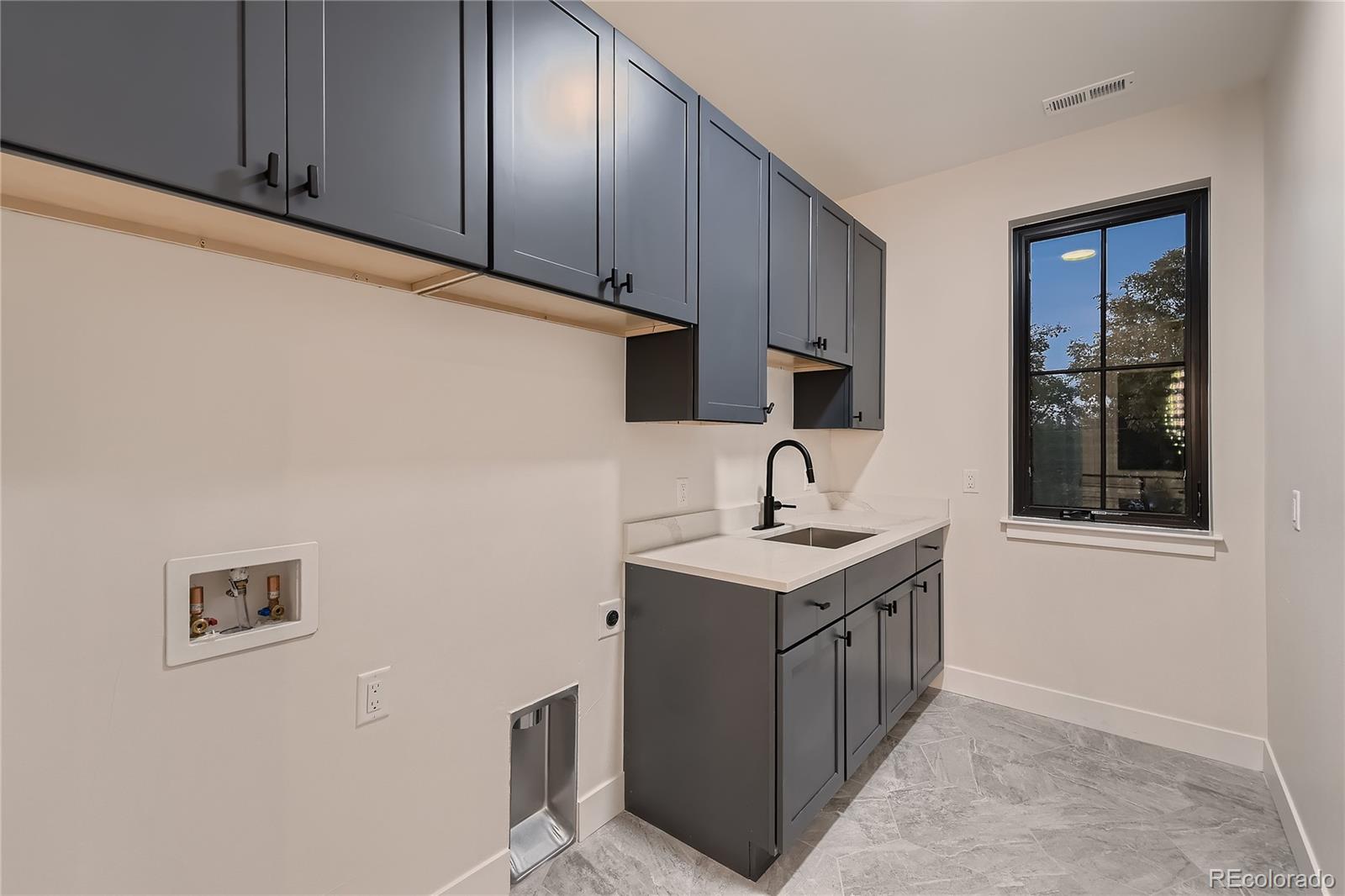 MLS Image #29 for 1503 s emerson street,denver, Colorado