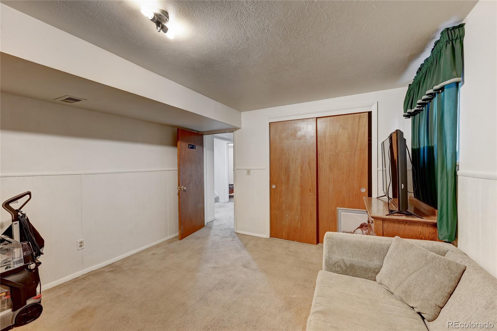 MLS Image #16 for 13969 e 32nd place,aurora, Colorado