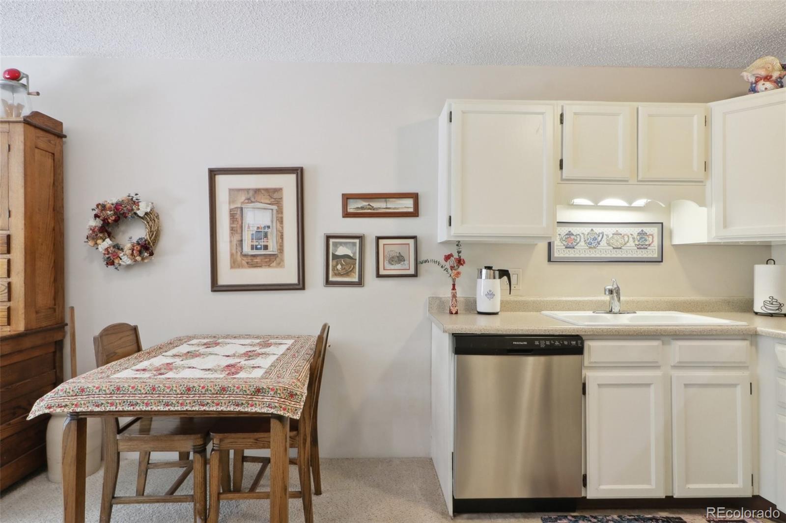 MLS Image #6 for 3164 s wheeling way 304,aurora, Colorado