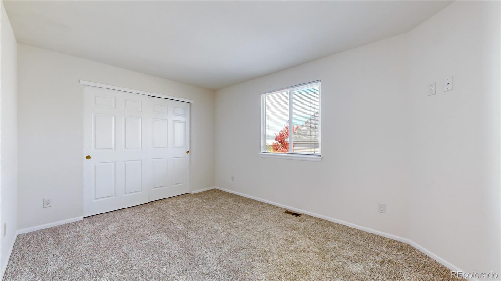 MLS Image #16 for 5653 s yakima street,aurora, Colorado