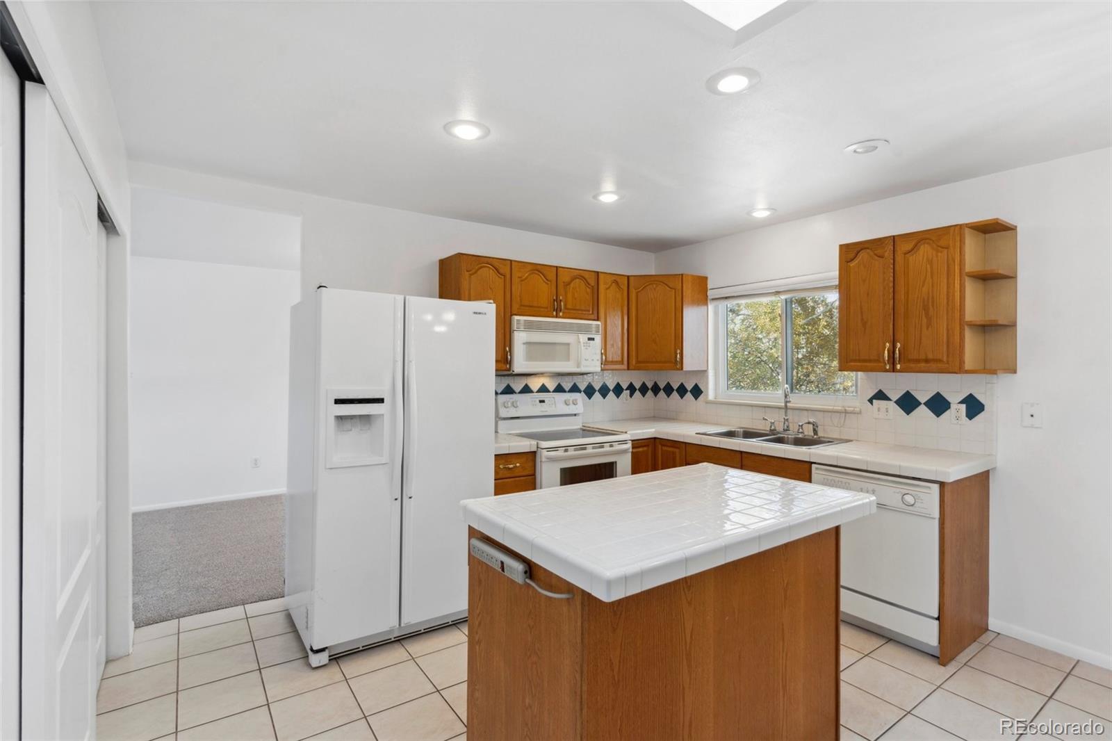 MLS Image #9 for 7153 e warren drive,denver, Colorado