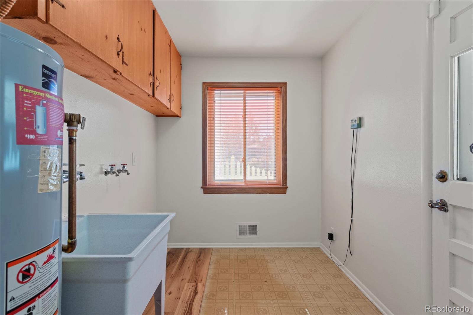 MLS Image #6 for 2991 s holly place,denver, Colorado