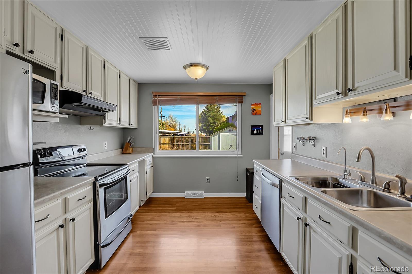 MLS Image #11 for 9330  grove street,westminster, Colorado