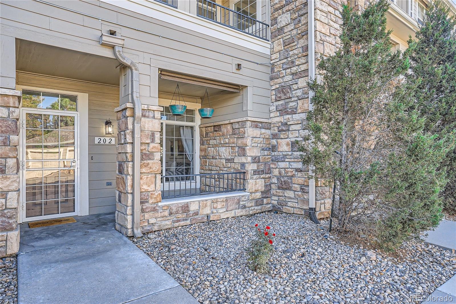 MLS Image #1 for 1509 s florence court,aurora, Colorado