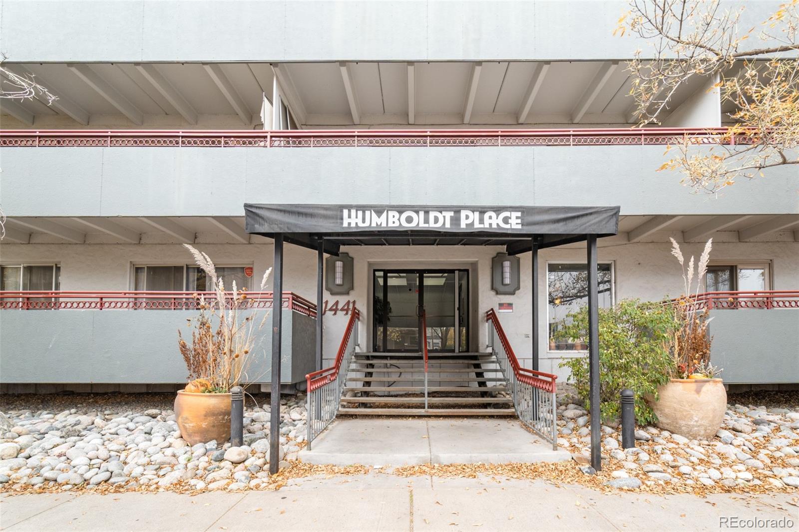 MLS Image #15 for 1441 n humboldt street 202,denver, Colorado