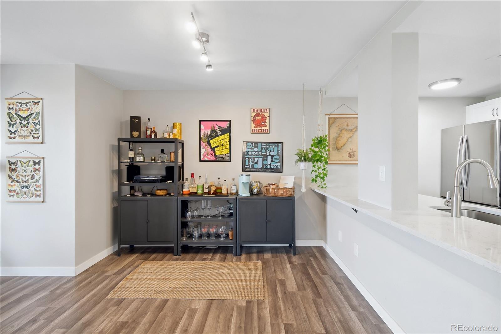 MLS Image #4 for 800  pearl street 903,denver, Colorado