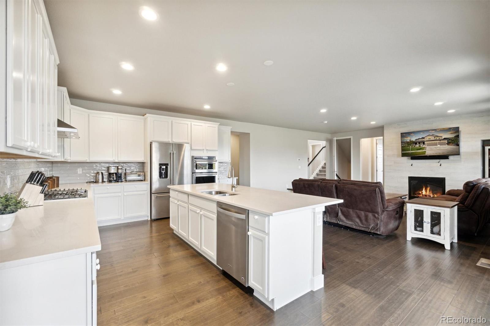 MLS Image #10 for 331  orion circle,erie, Colorado