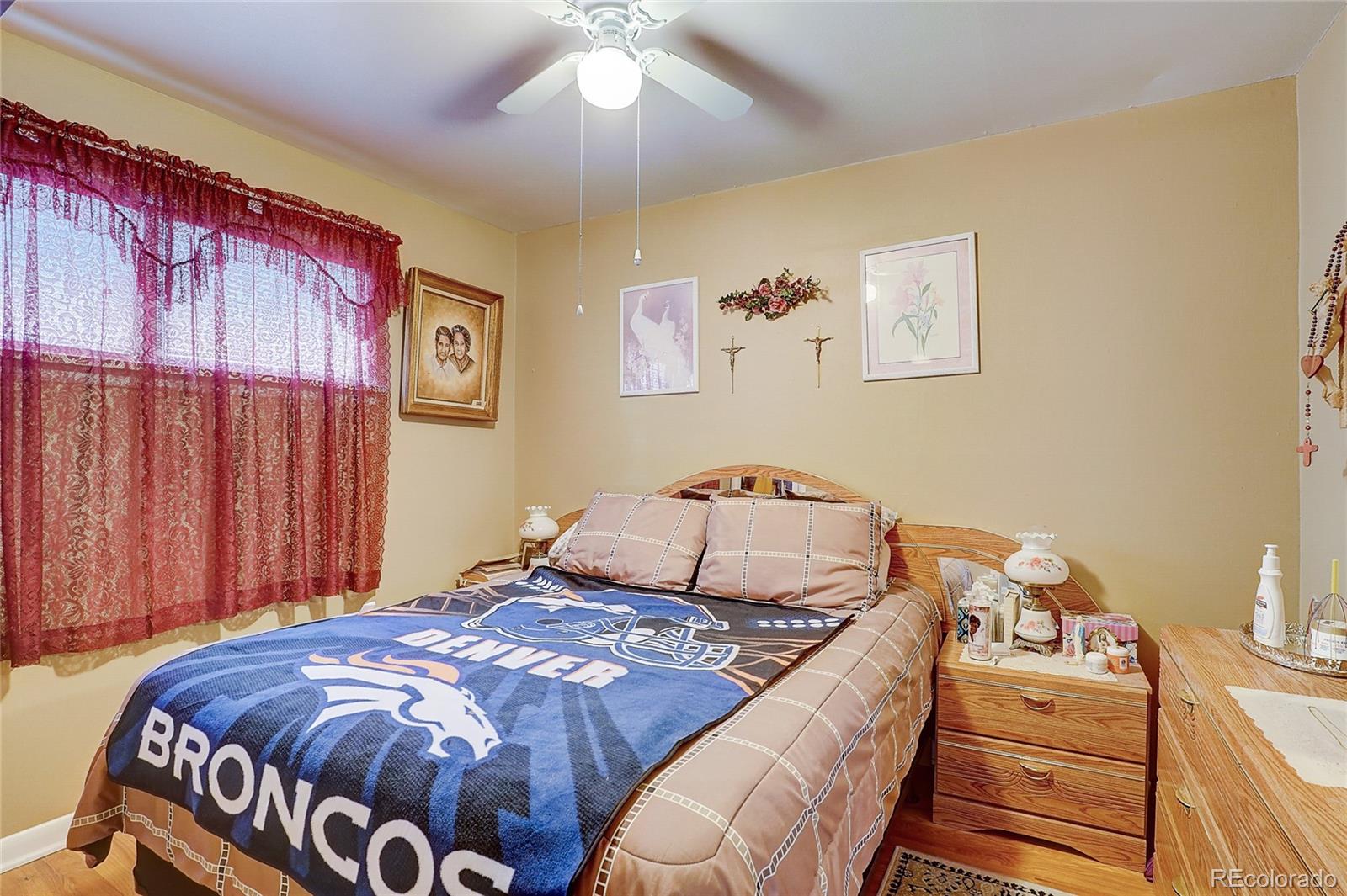 MLS Image #13 for 2630 s knox court,denver, Colorado