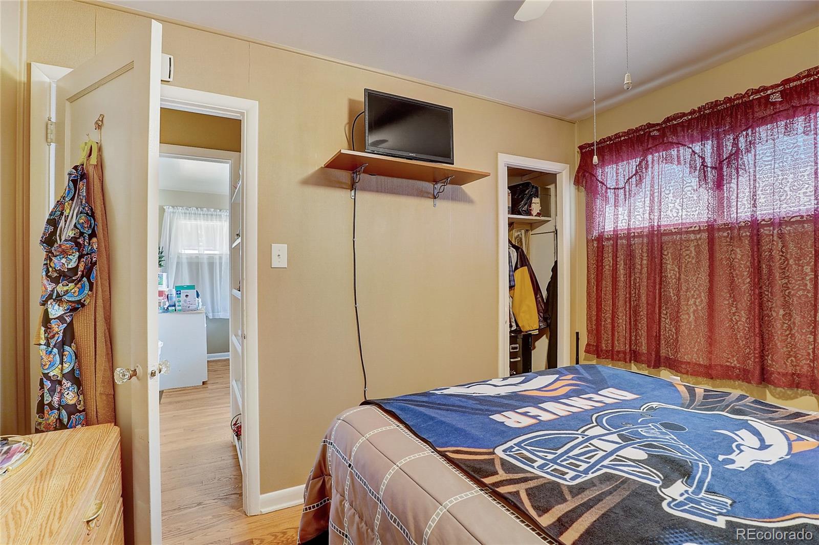 MLS Image #14 for 2630 s knox court,denver, Colorado