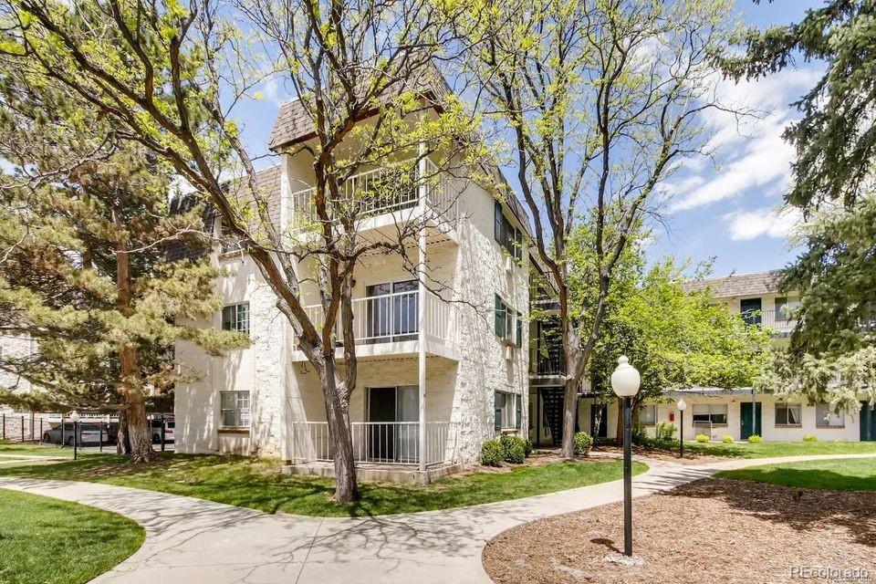 MLS Image #26 for 2225 s jasmine street 211,denver, Colorado