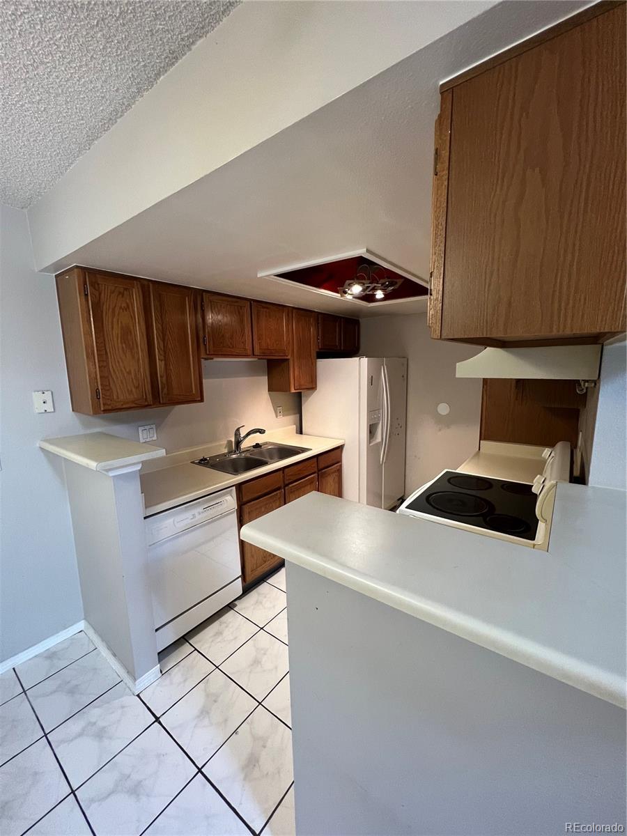 MLS Image #5 for 8600 e alameda avenue 207,denver, Colorado