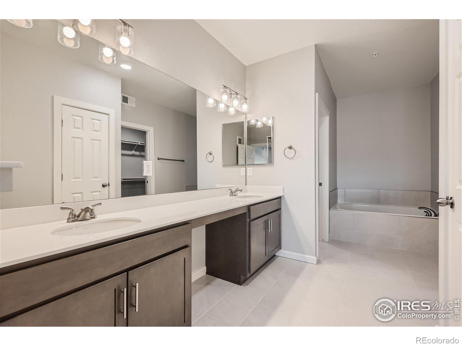 MLS Image #11 for 2417  calais drive,longmont, Colorado