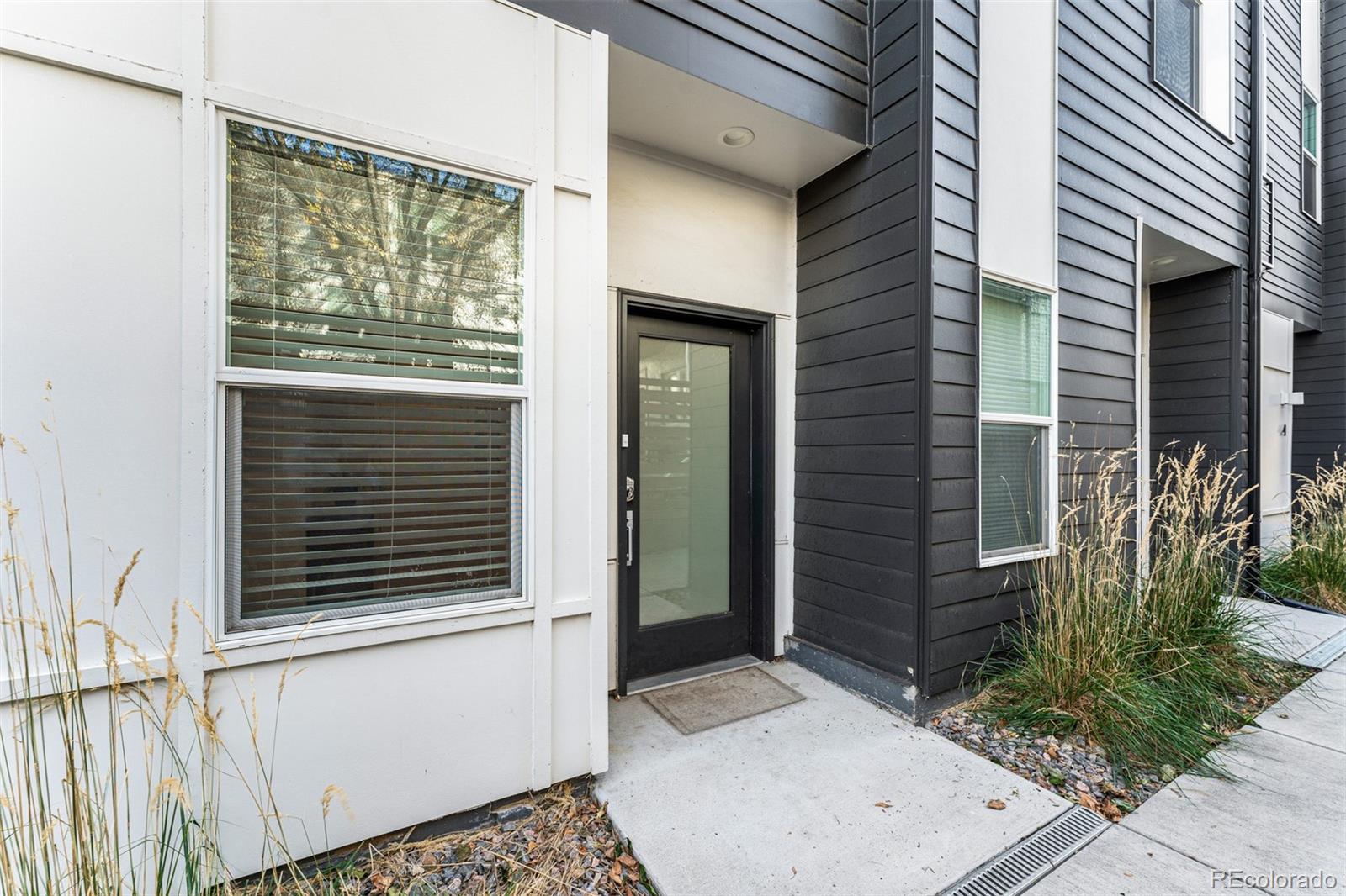 MLS Image #2 for 1826  irving street 6,denver, Colorado