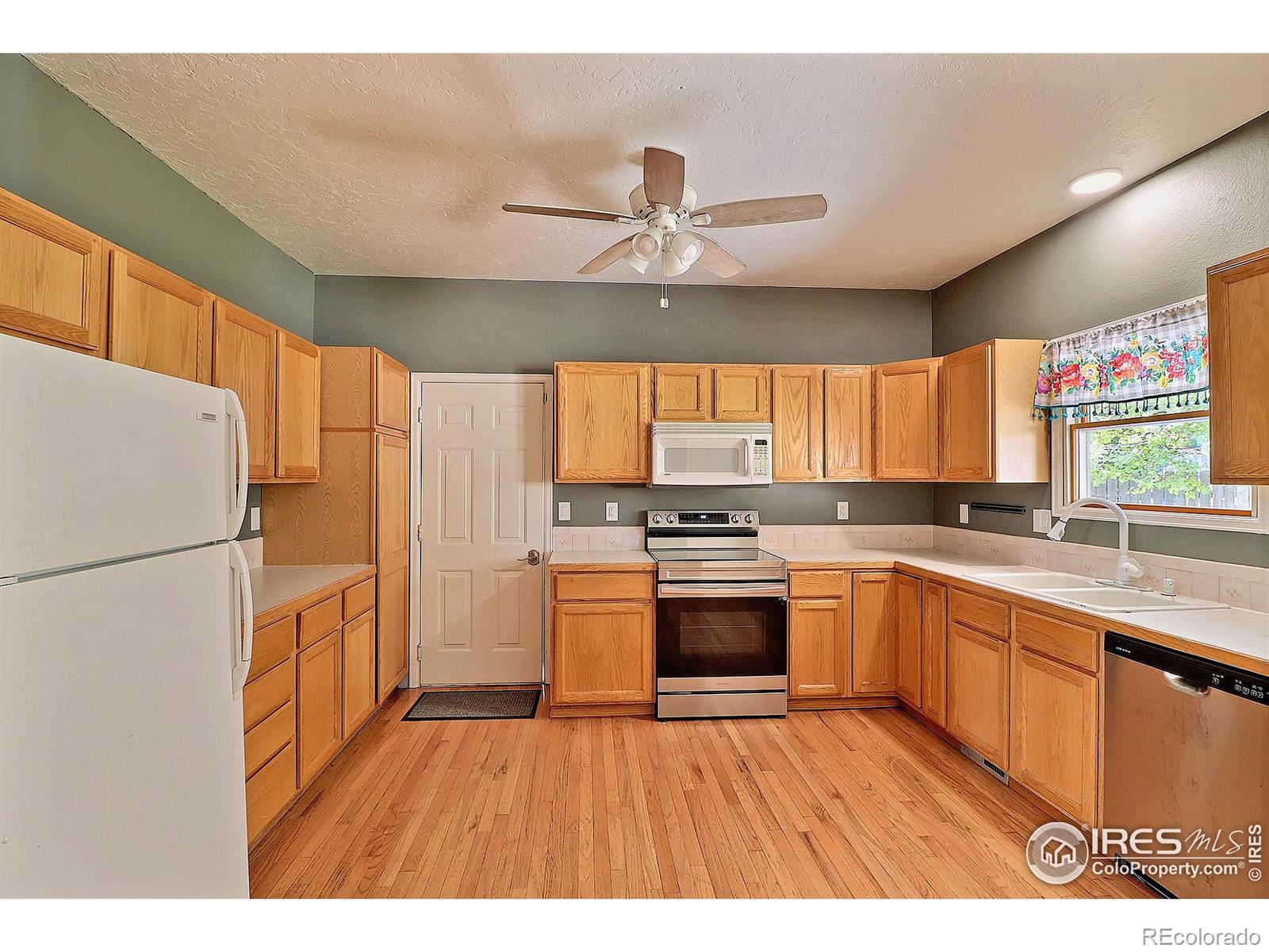 MLS Image #13 for 1237  51st ave ct,greeley, Colorado