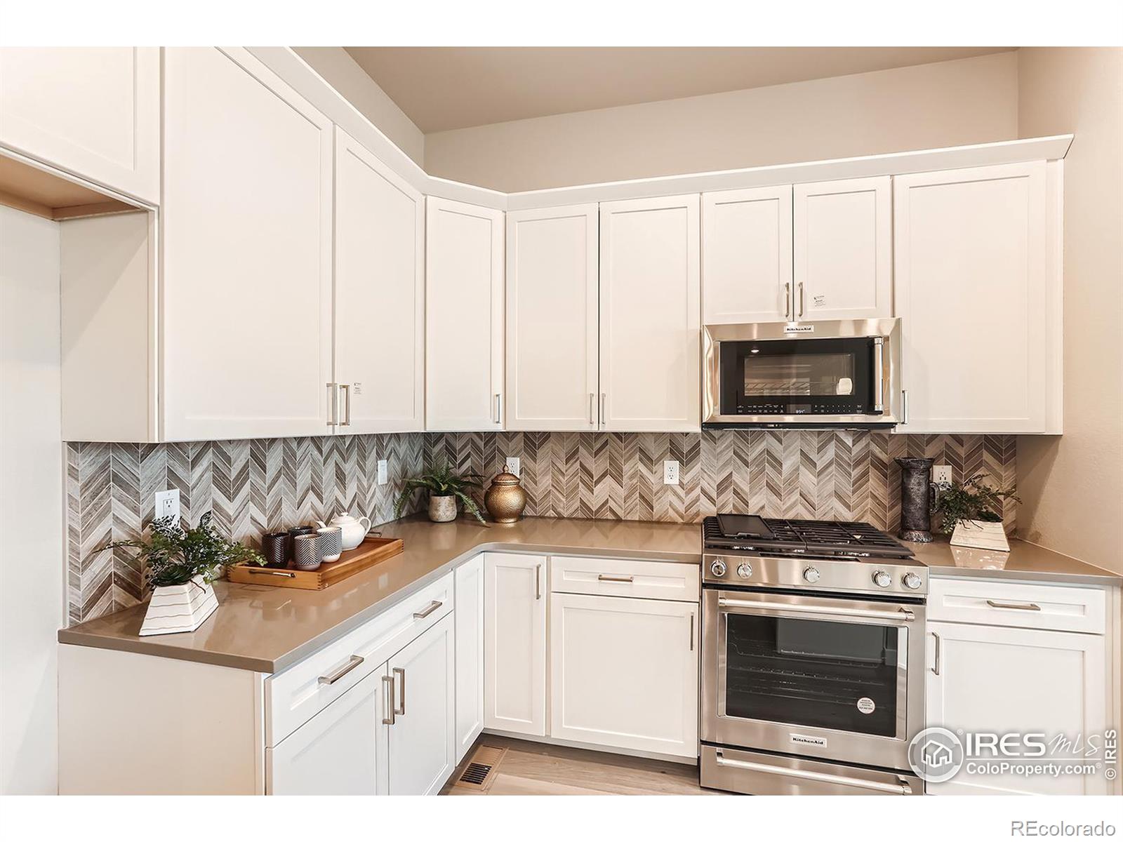 MLS Image #12 for 874  quarry circle,erie, Colorado