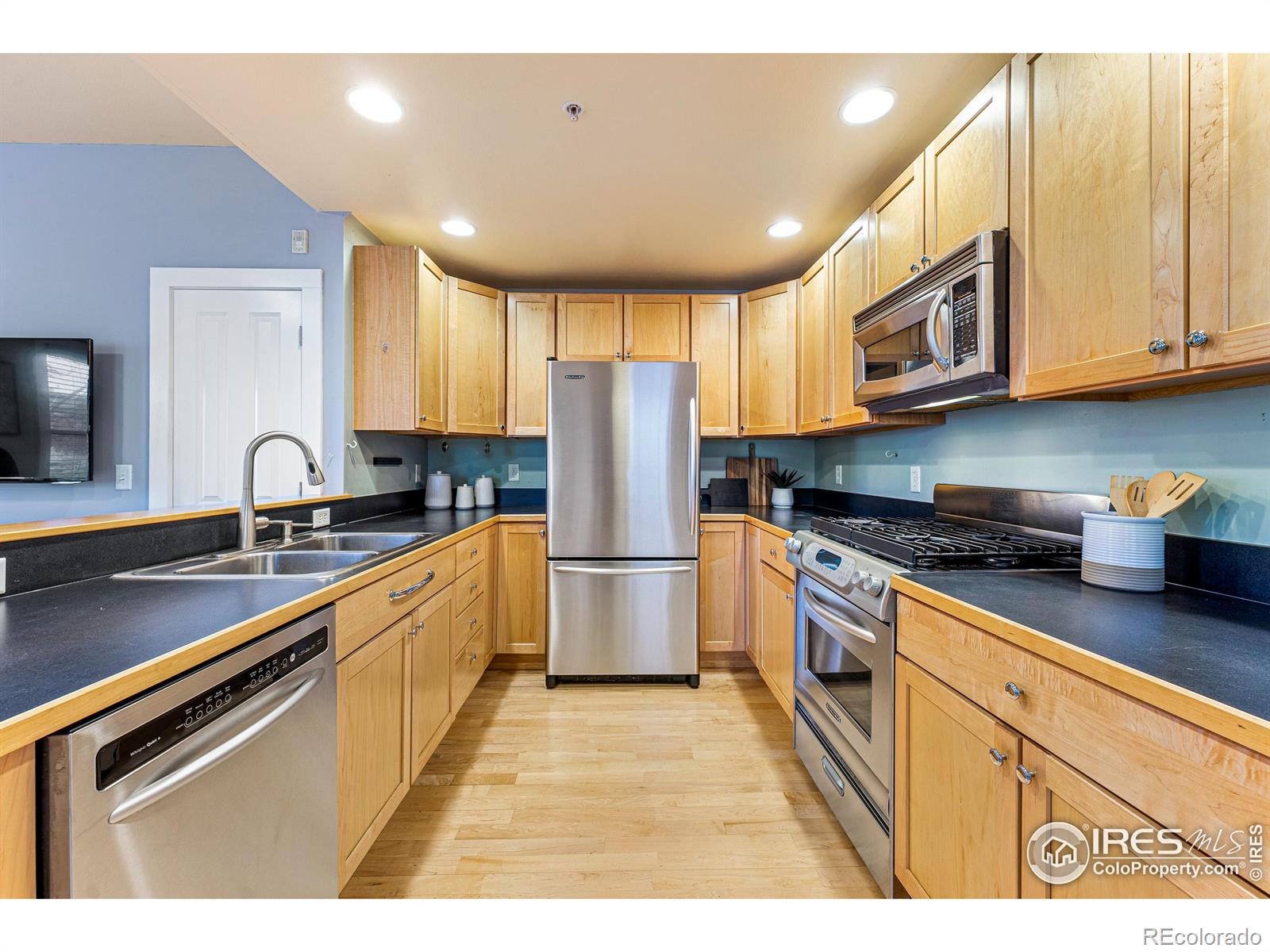 MLS Image #9 for 3210  iron forge place,boulder, Colorado