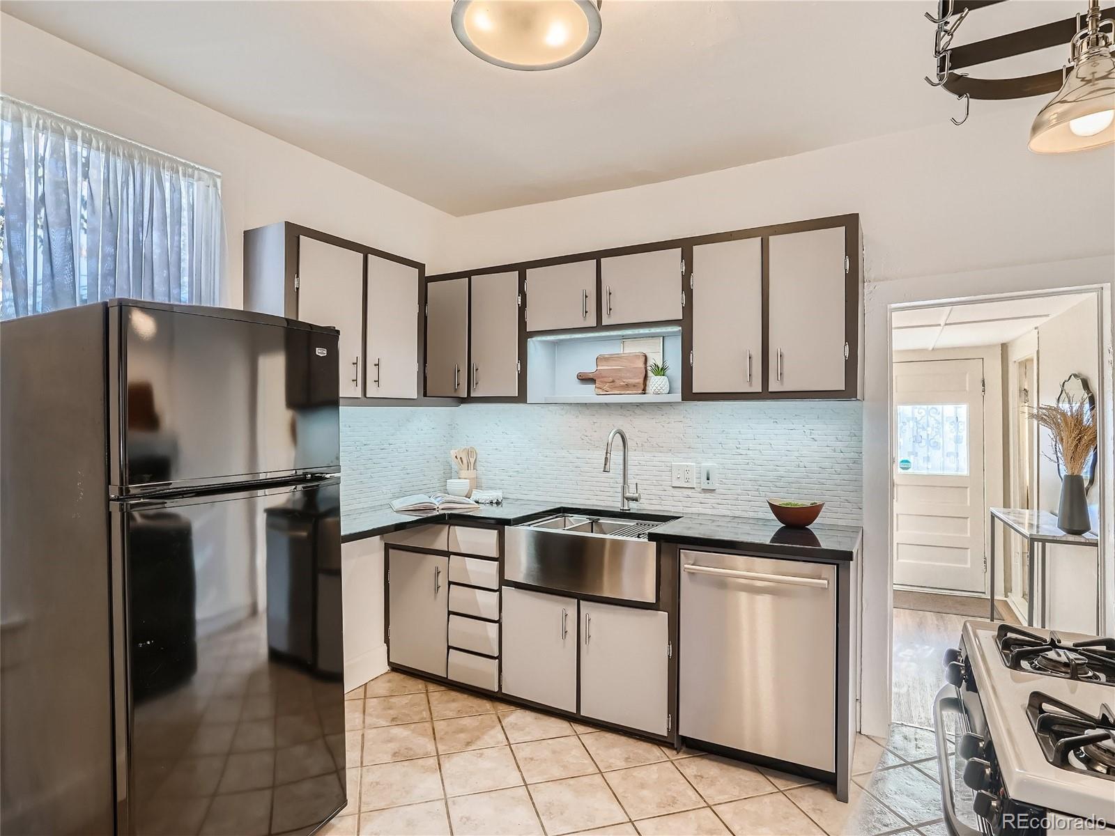 MLS Image #13 for 1596 w byers place,denver, Colorado