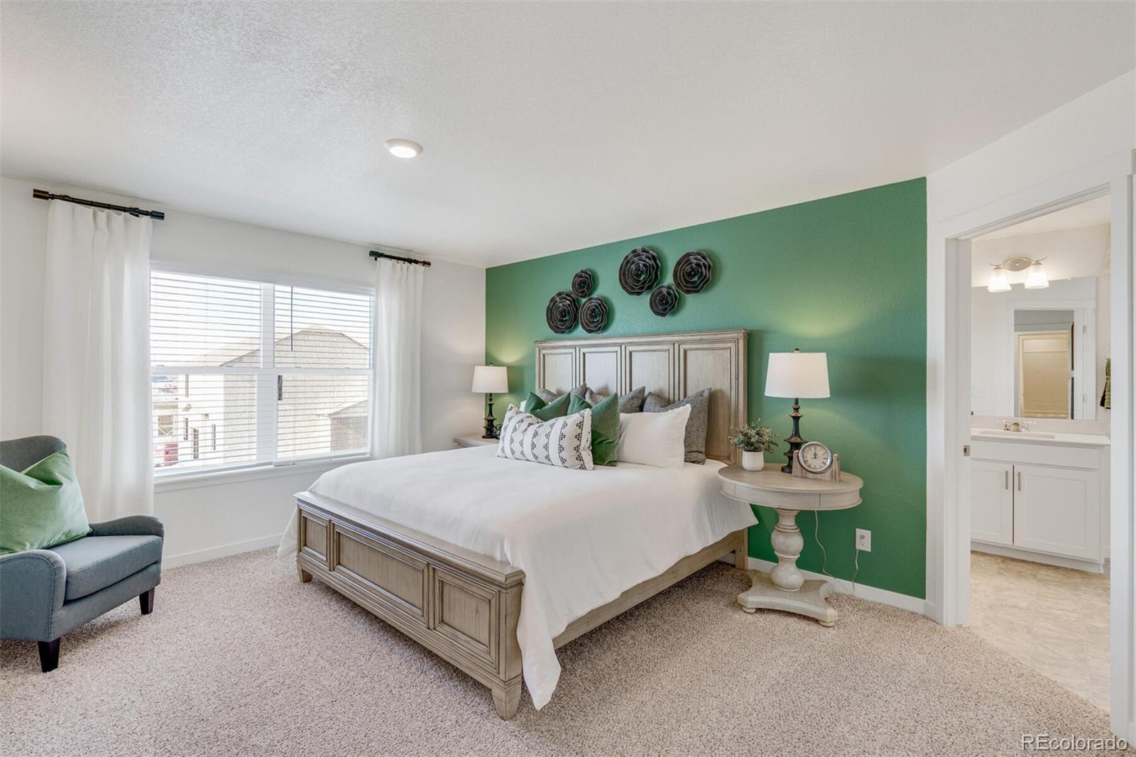 MLS Image #17 for 27465 e byers place,aurora, Colorado