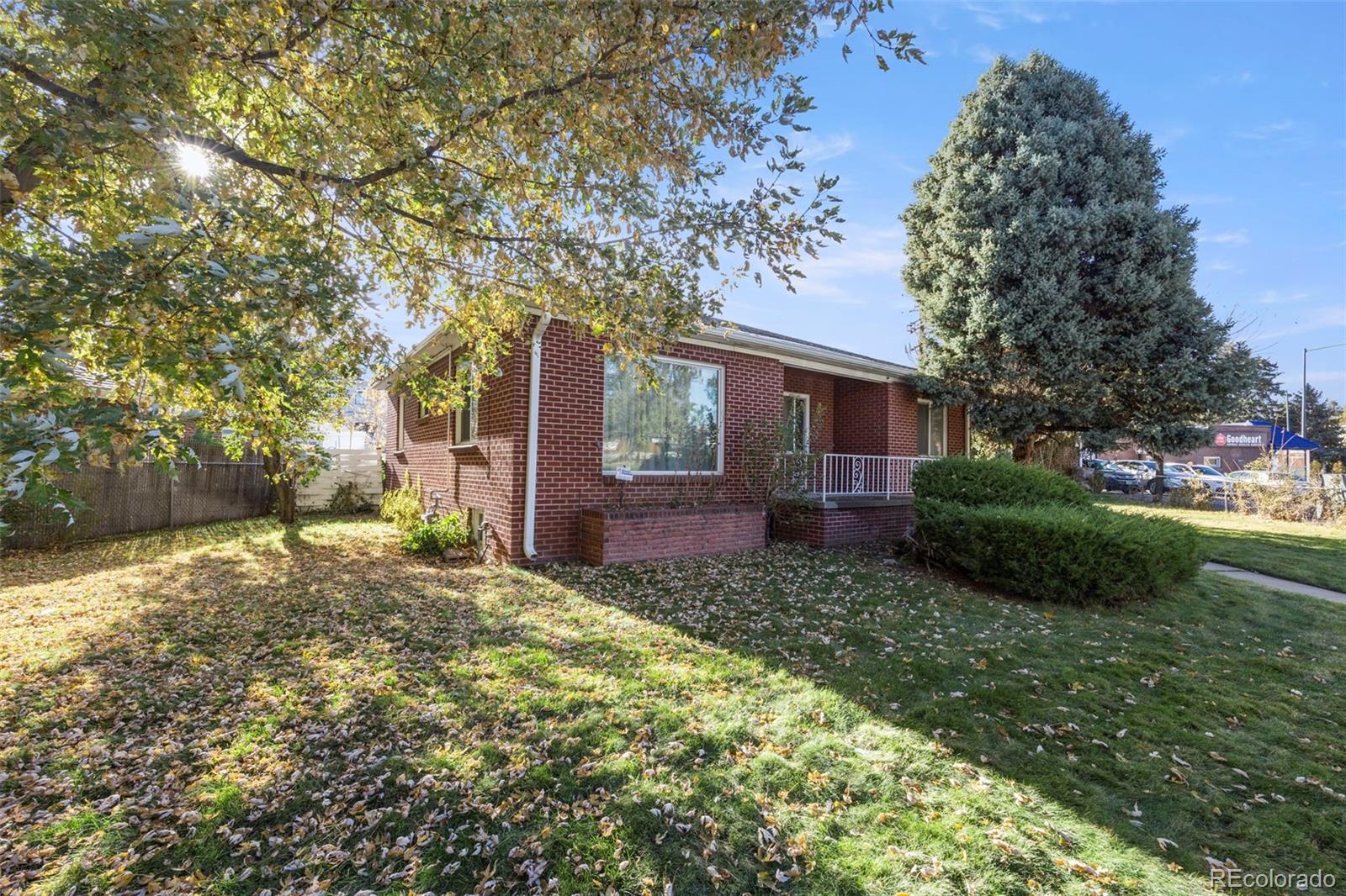 MLS Image #3 for 555  josephine street,denver, Colorado