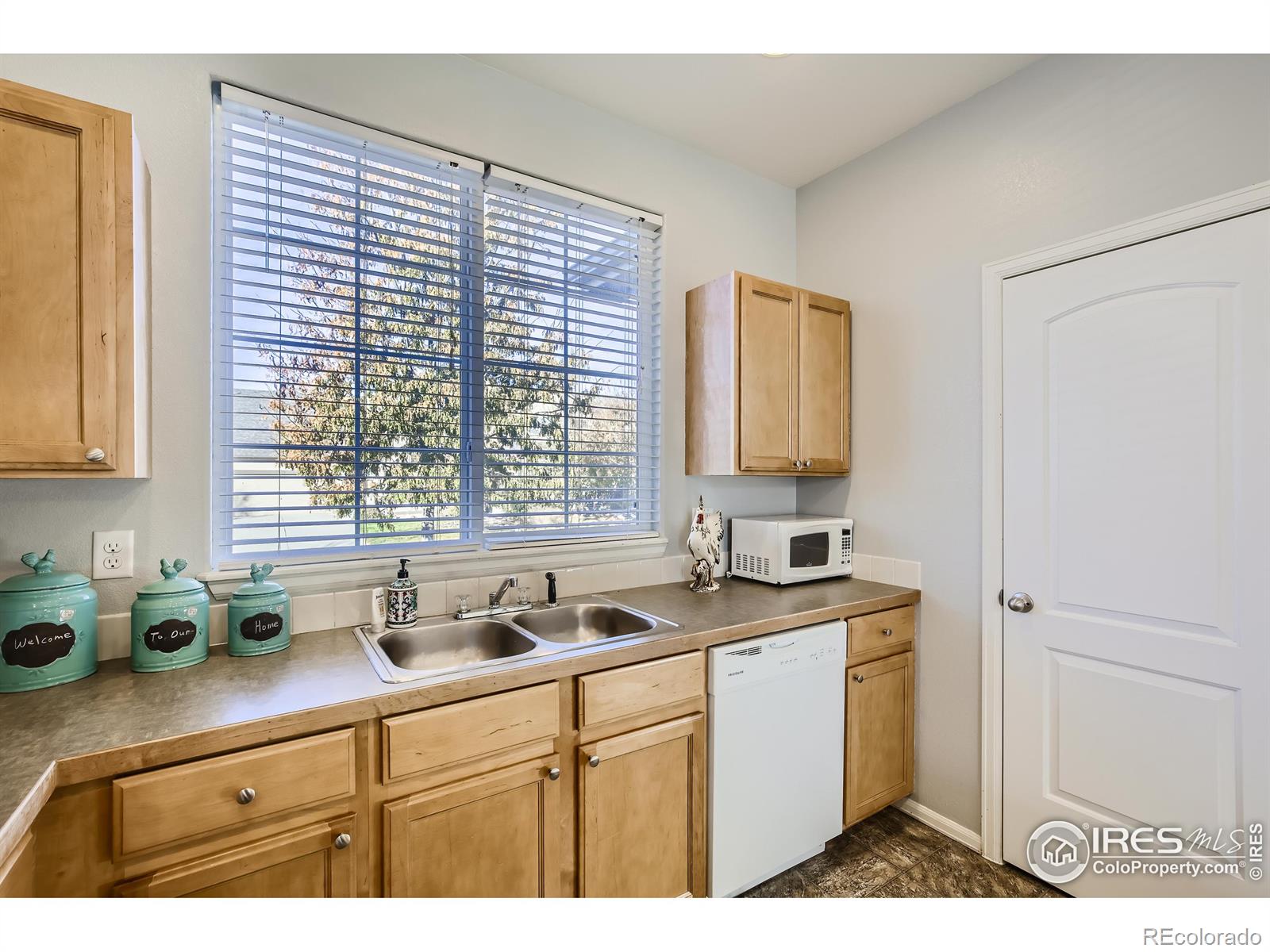 MLS Image #10 for 2512  forecastle drive,fort collins, Colorado