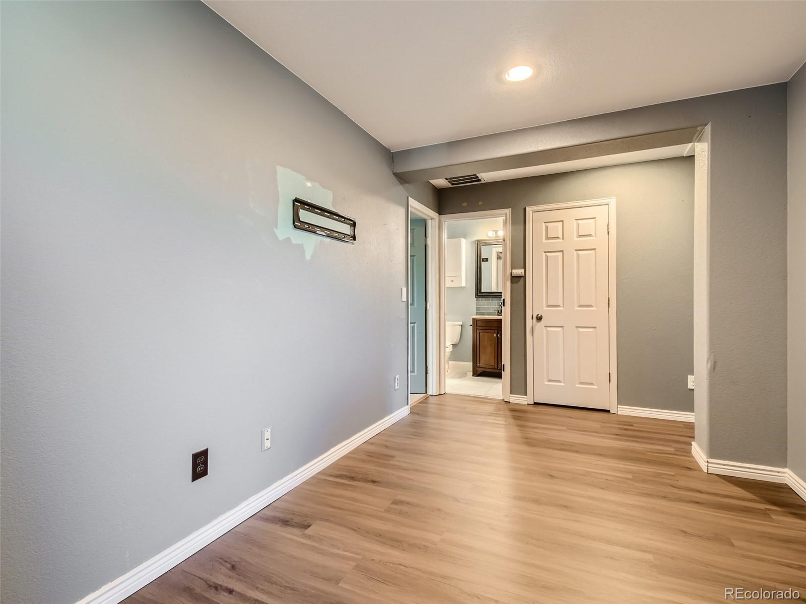 MLS Image #27 for 7967  marion court,denver, Colorado