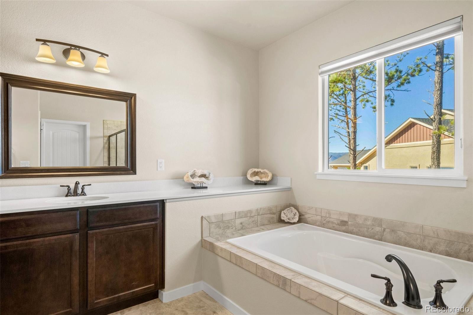 MLS Image #24 for 927  graywoods trace,monument, Colorado