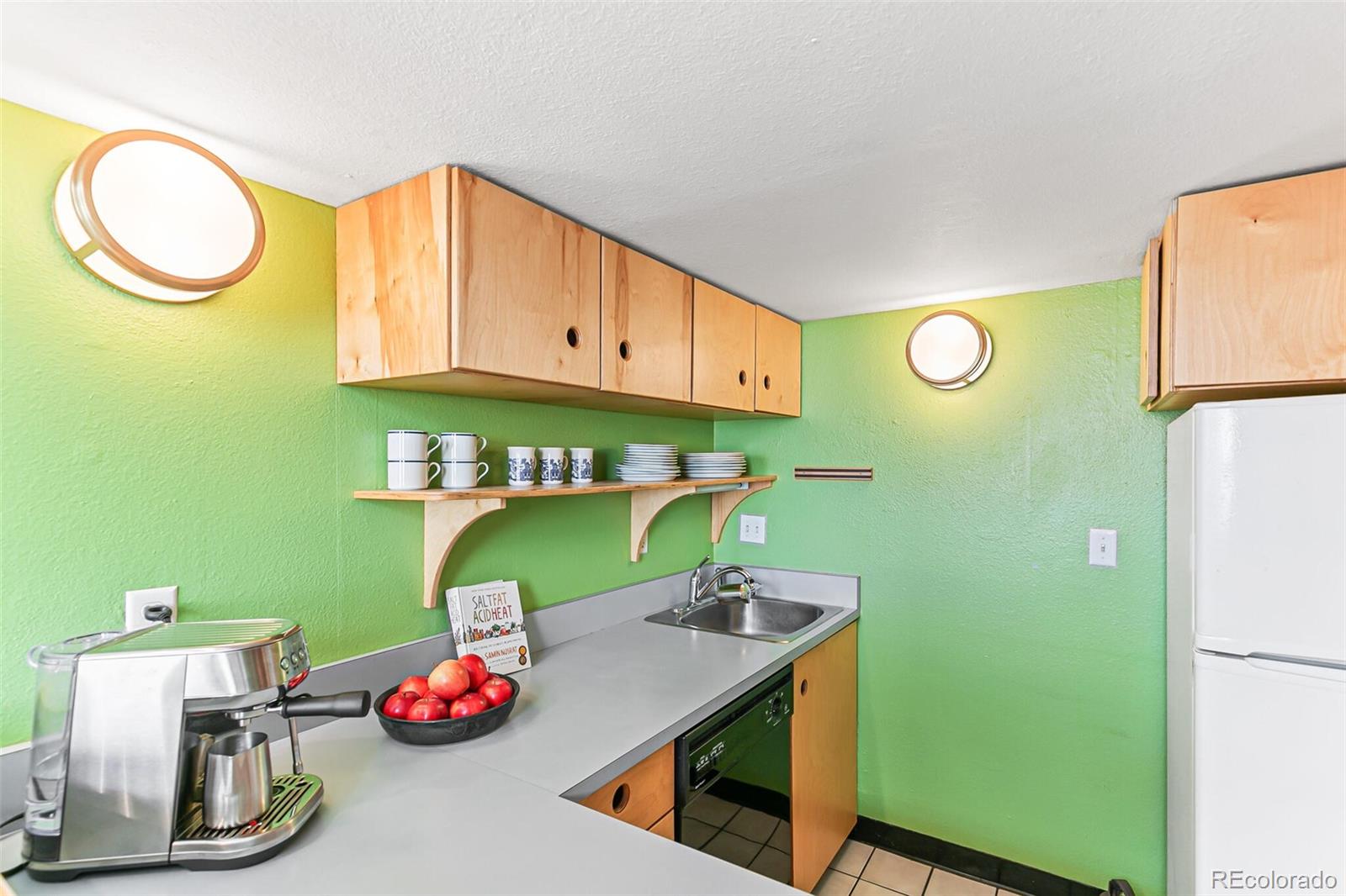 MLS Image #10 for 108 w byers place 104,denver, Colorado