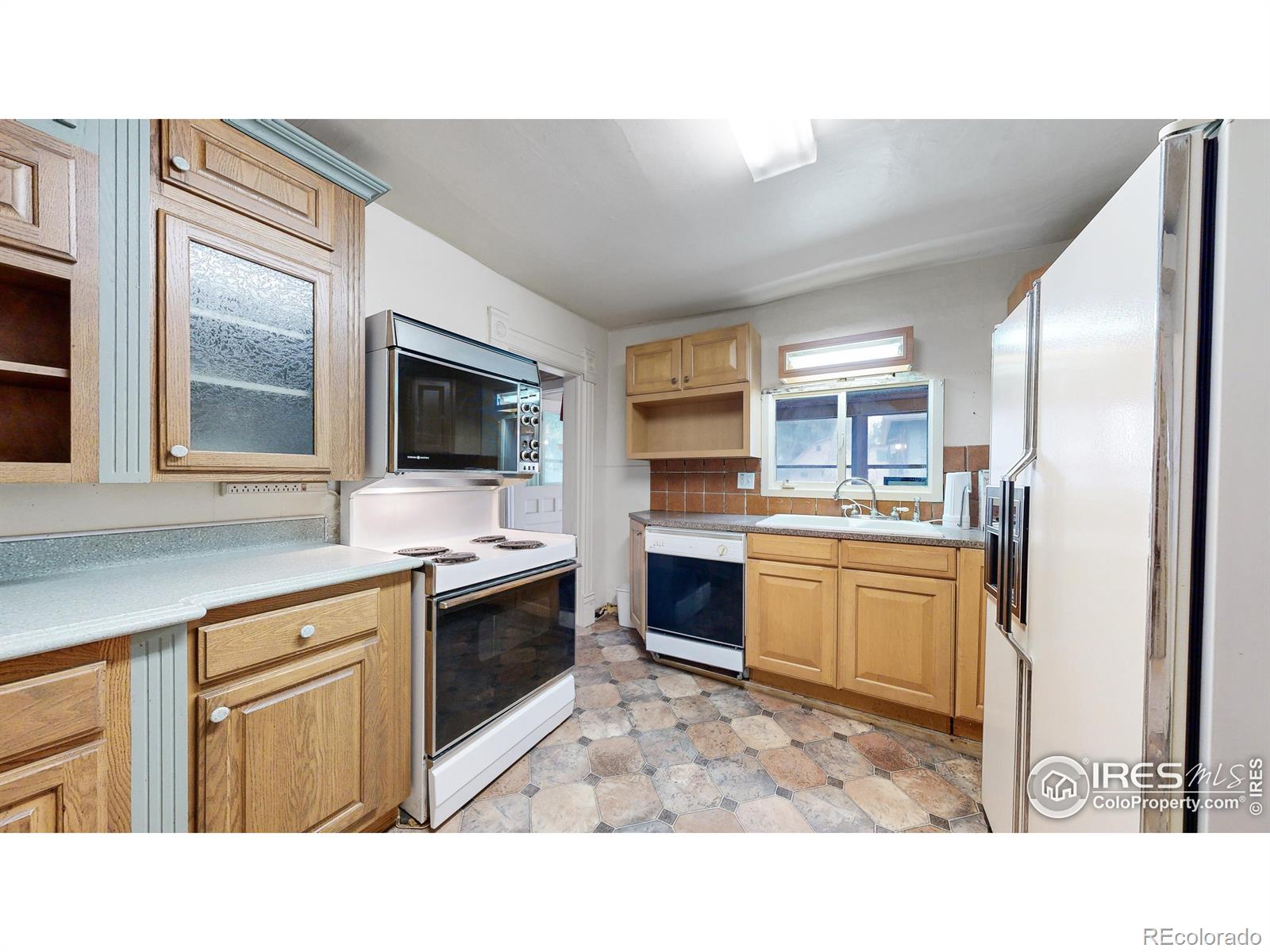 MLS Image #11 for 1500  17th avenue,longmont, Colorado