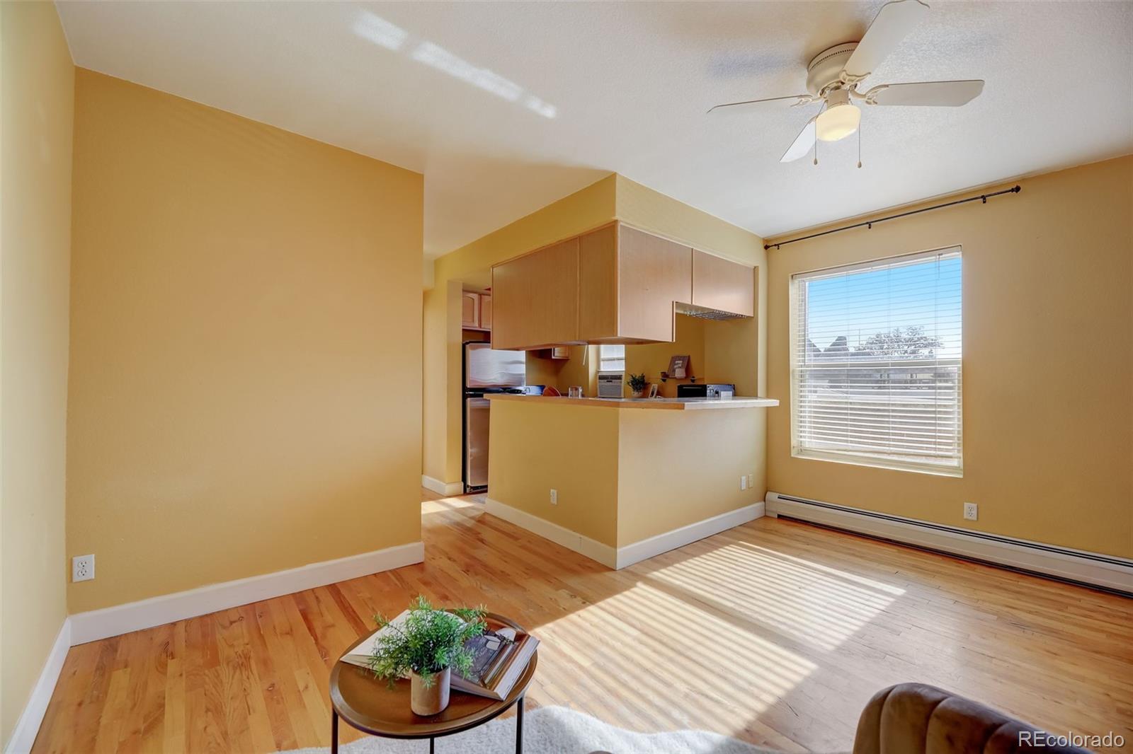 MLS Image #10 for 1629  clarkson street 33,denver, Colorado