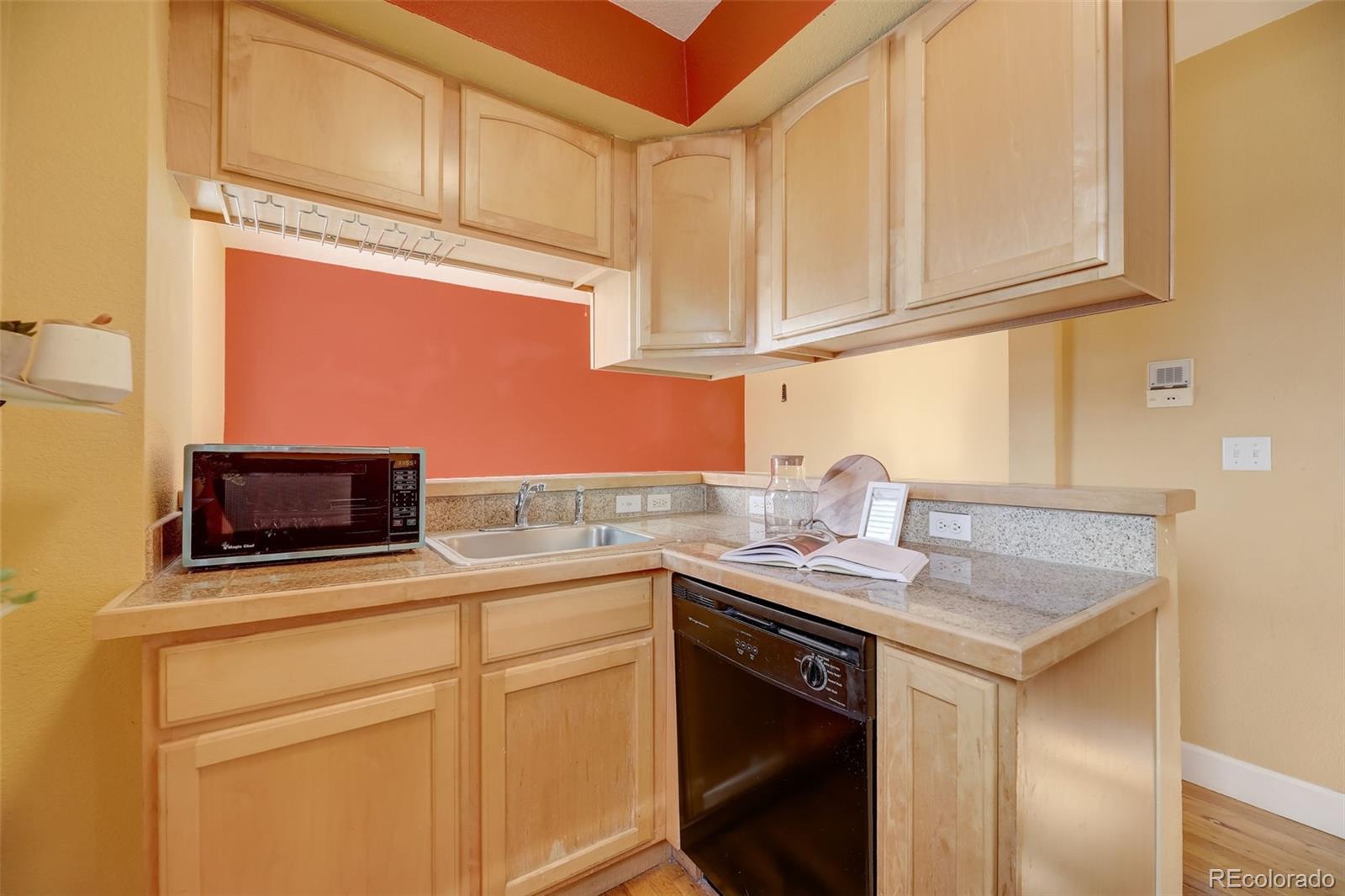 MLS Image #4 for 1629  clarkson street 33,denver, Colorado