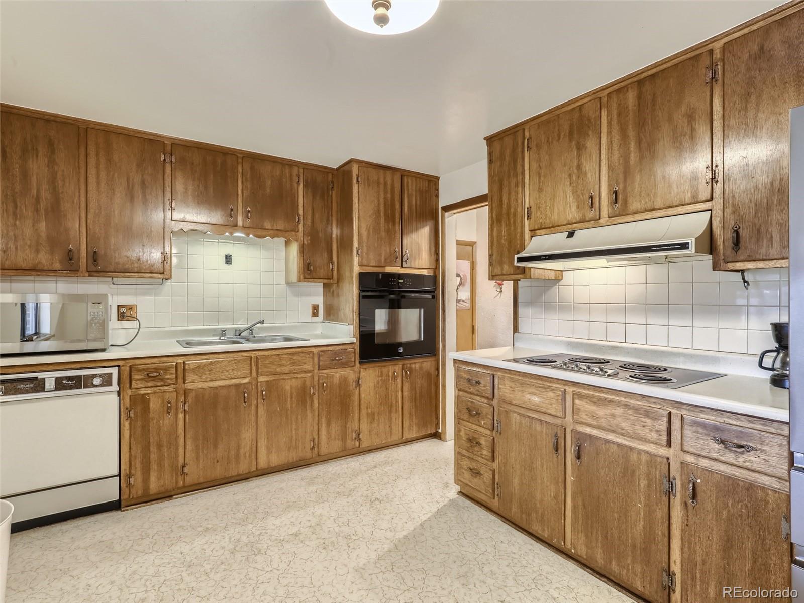 MLS Image #9 for 8331  oakwood street,westminster, Colorado