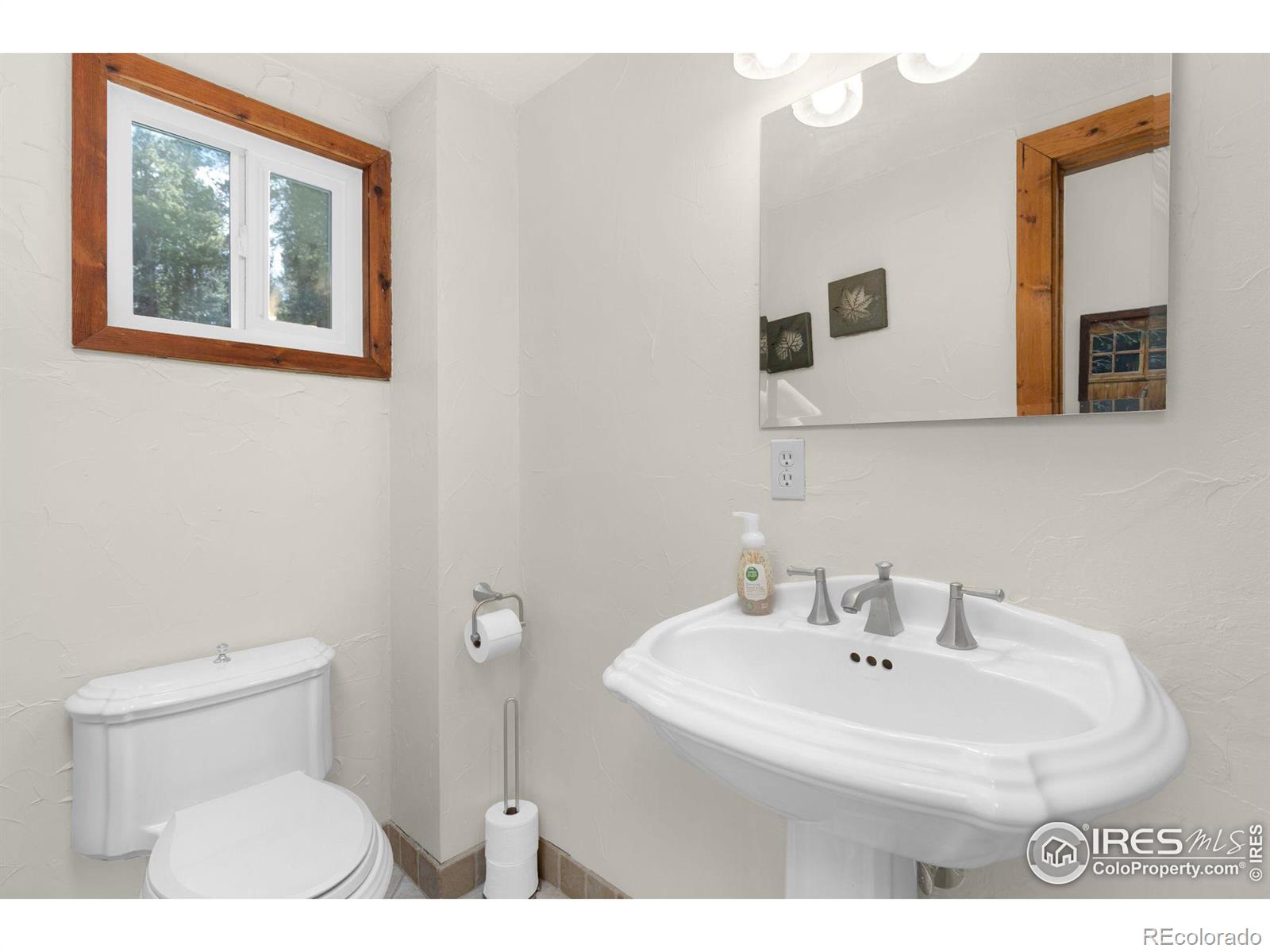 MLS Image #17 for 104 e dory way,black hawk, Colorado