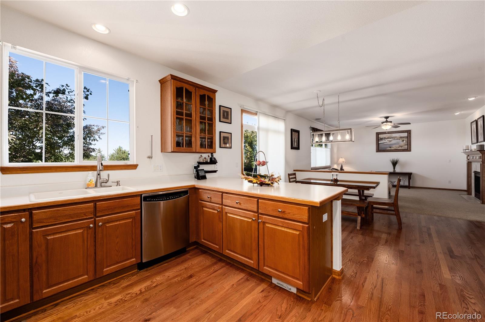 MLS Image #10 for 10519  westcliff way,highlands ranch, Colorado