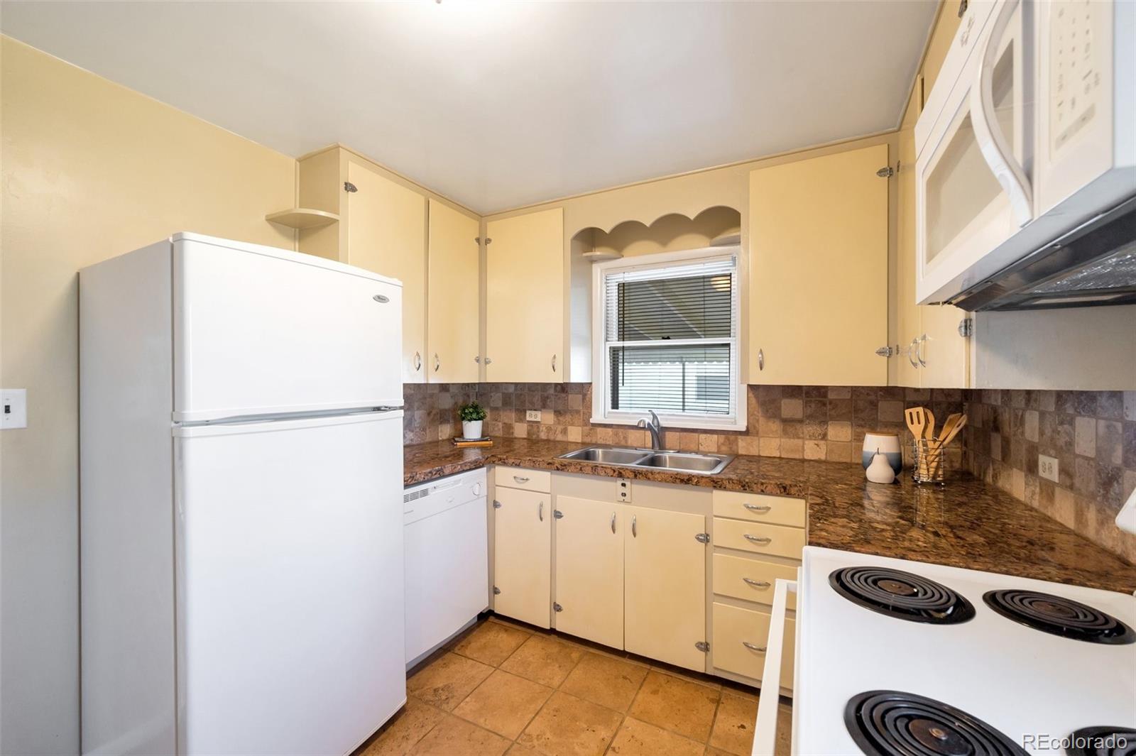 MLS Image #6 for 3235 s downing street,englewood, Colorado