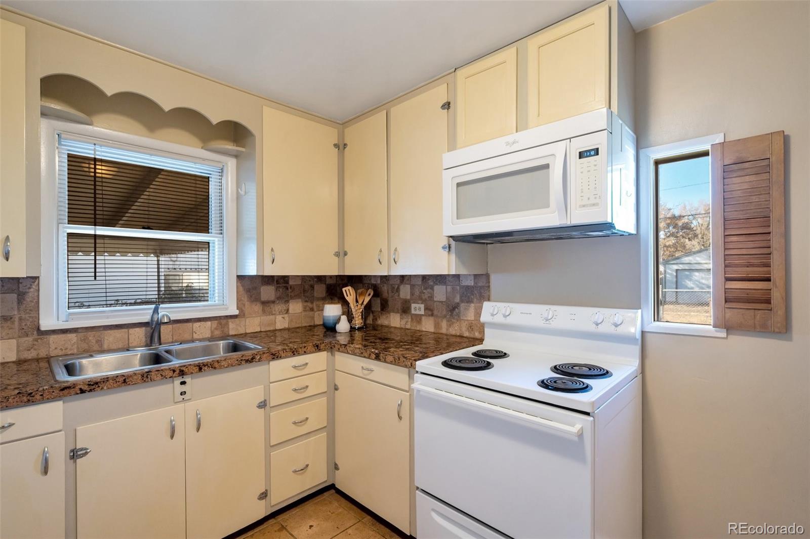 MLS Image #7 for 3235 s downing street,englewood, Colorado