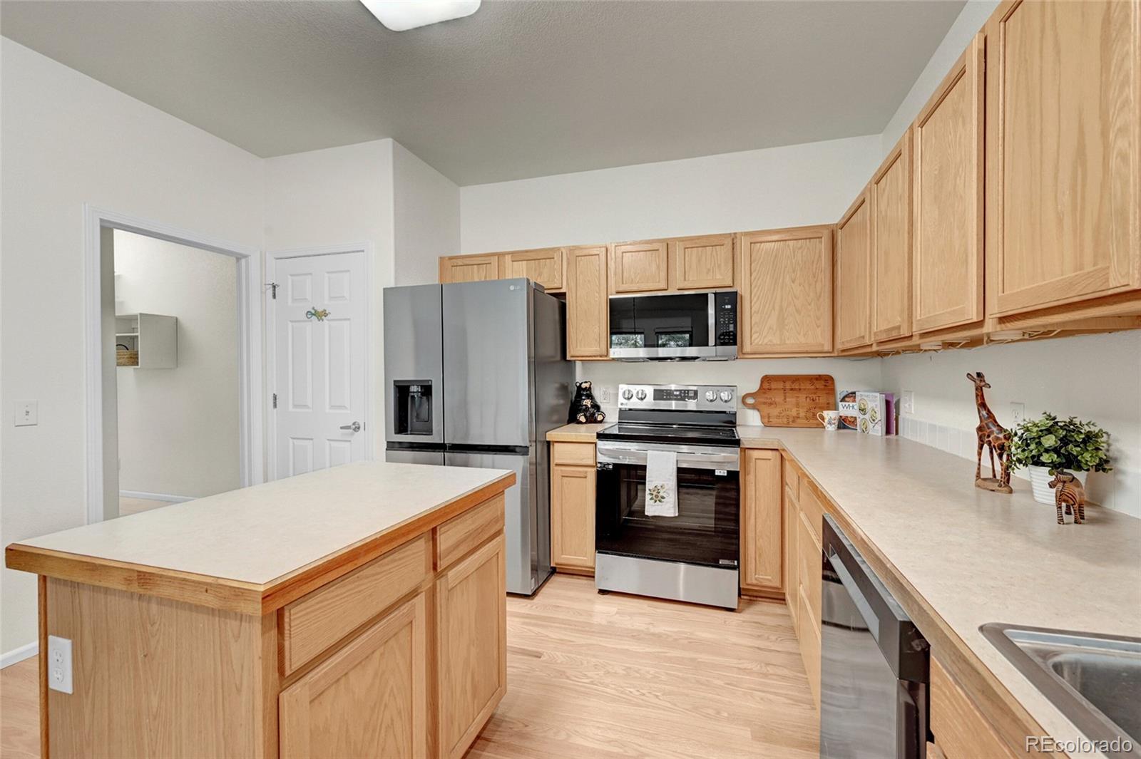 MLS Image #9 for 6687 s reed way,littleton, Colorado