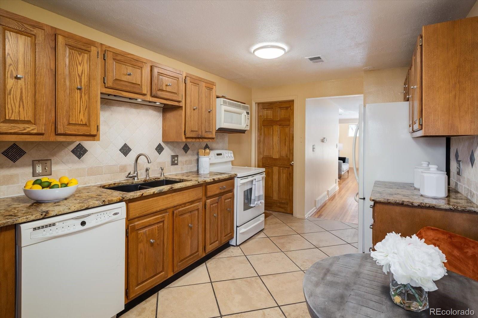 MLS Image #8 for 1310 n corona street 7,denver, Colorado