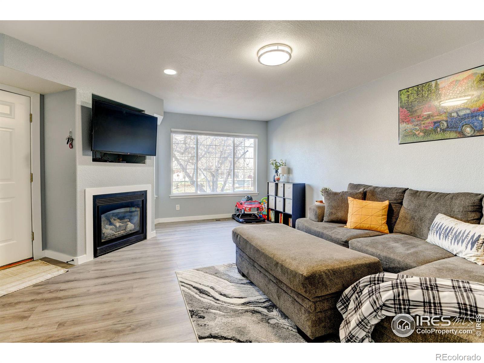 MLS Image #5 for 930  button rock drive,longmont, Colorado