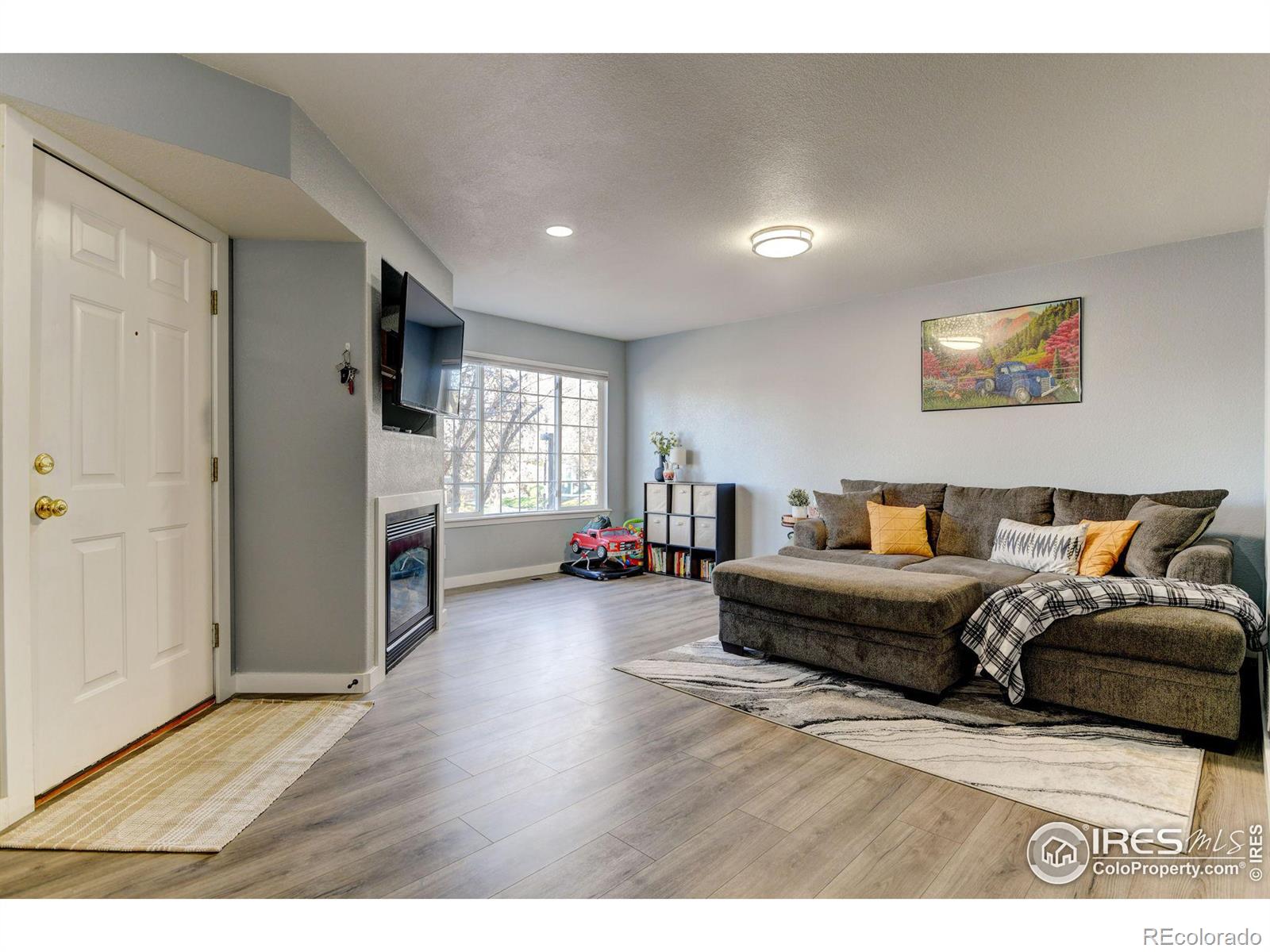 MLS Image #7 for 930  button rock drive,longmont, Colorado