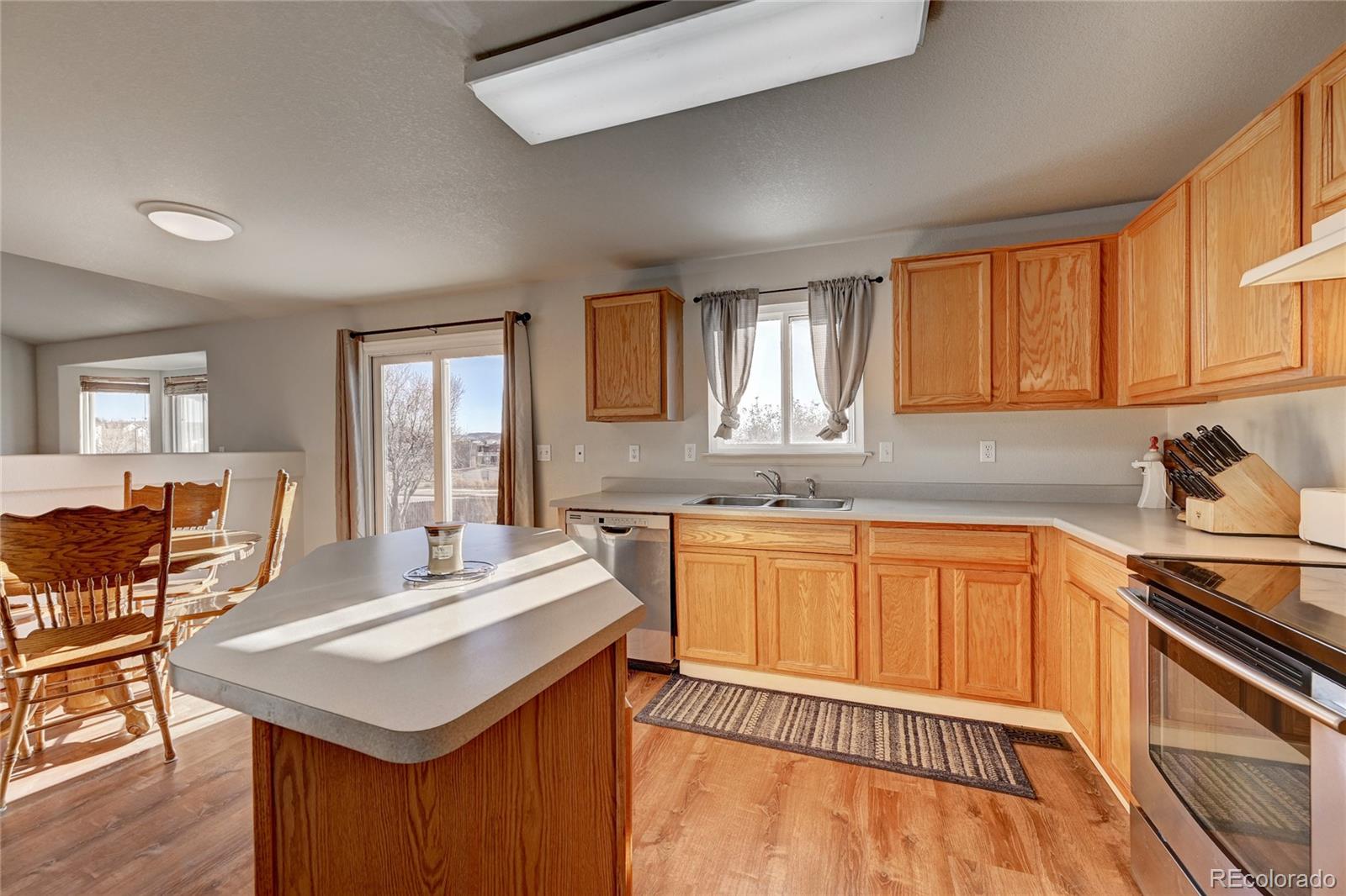 MLS Image #11 for 561  branding iron lane,castle rock, Colorado