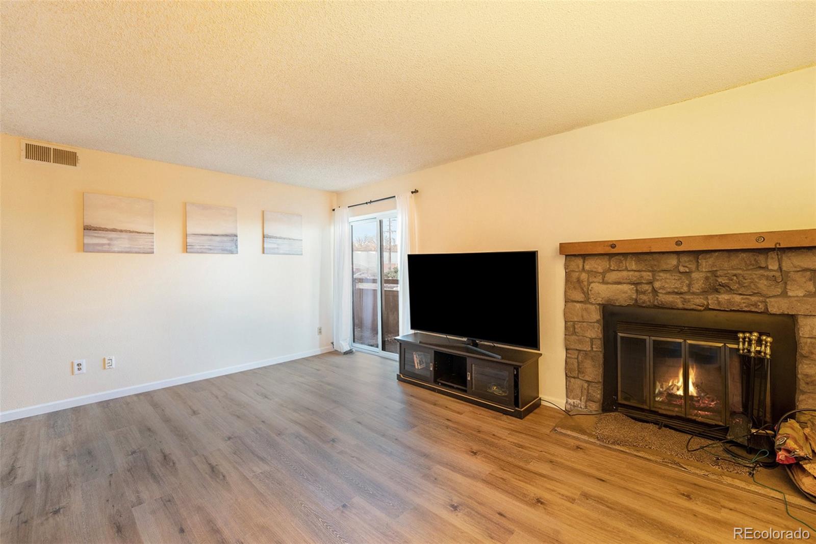 MLS Image #4 for 4661 s decatur street,englewood, Colorado