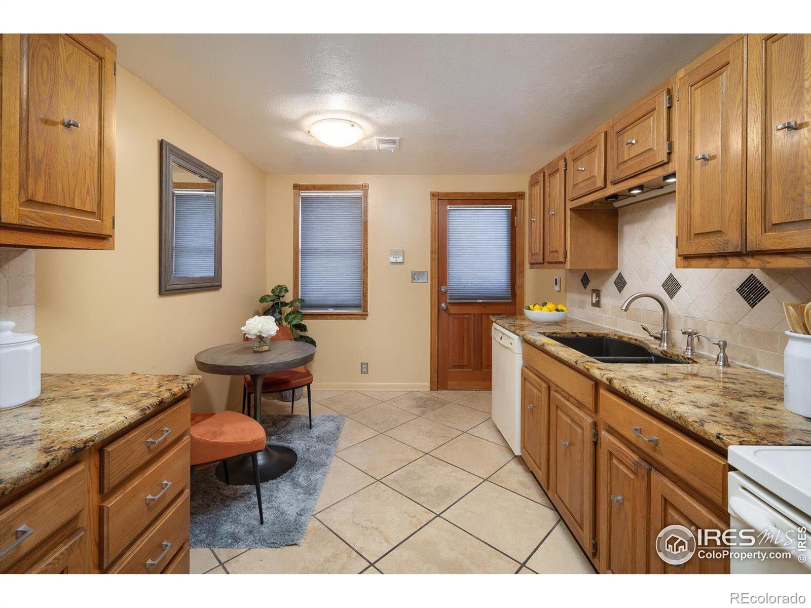 MLS Image #13 for 1310 n corona street 7,denver, Colorado