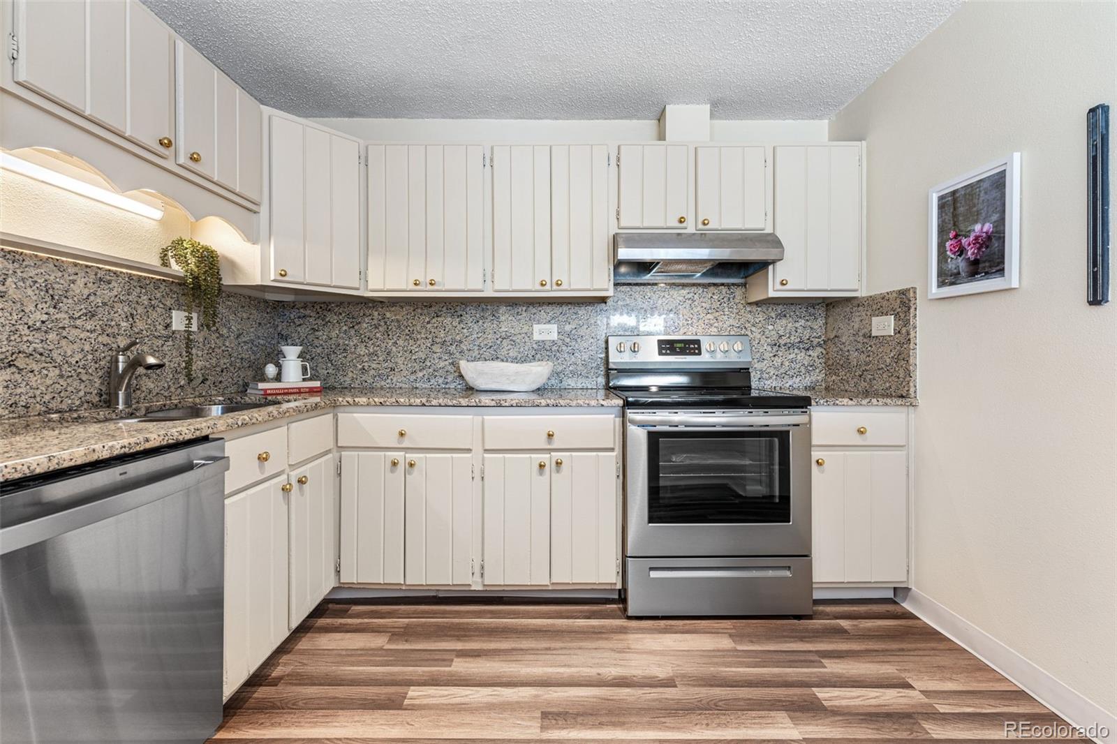 MLS Image #14 for 555 e 10th avenue 513,denver, Colorado